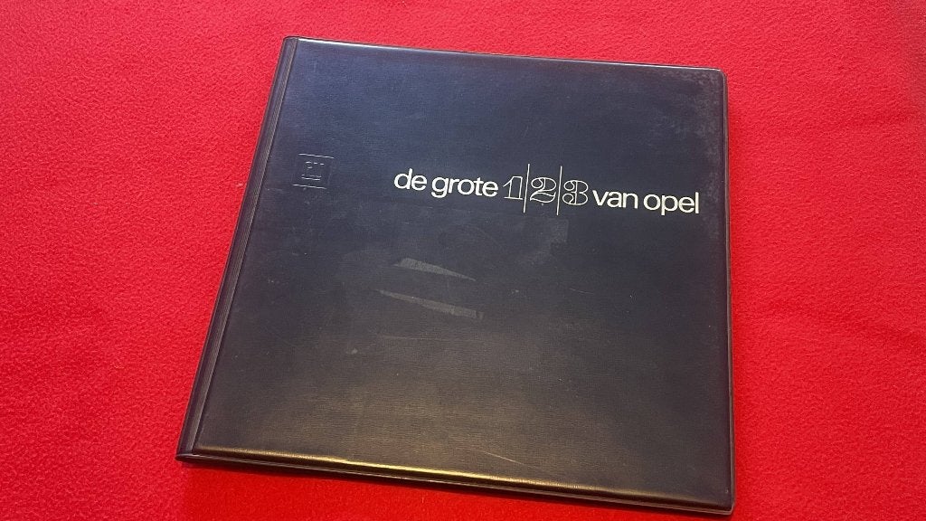 Opels "Grote 1,2,3" Luxe folder, Ophalen of Verzenden, Gelezen, Opel
