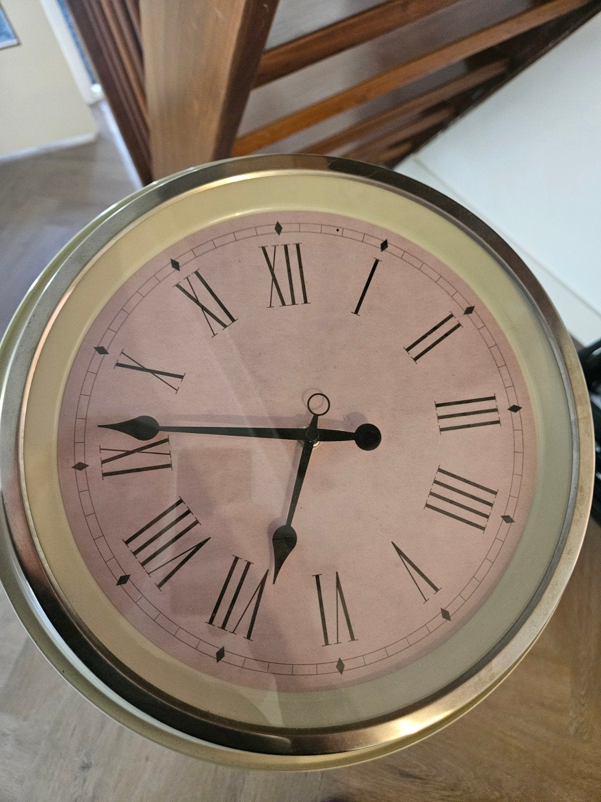 Gouden wandklok met Romeinse cijfers, Antiek en Kunst, Antiek | Klokken, Ophalen