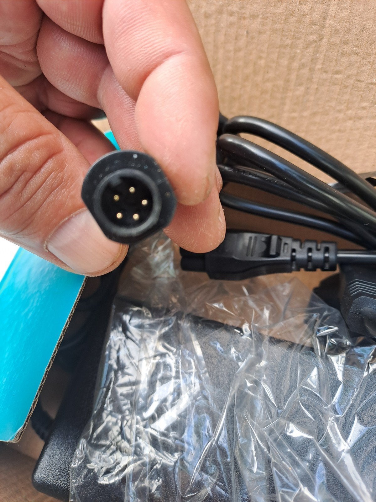 Oplader 5 pins voor sparta/batavus, Ophalen of Verzenden, Nieuw