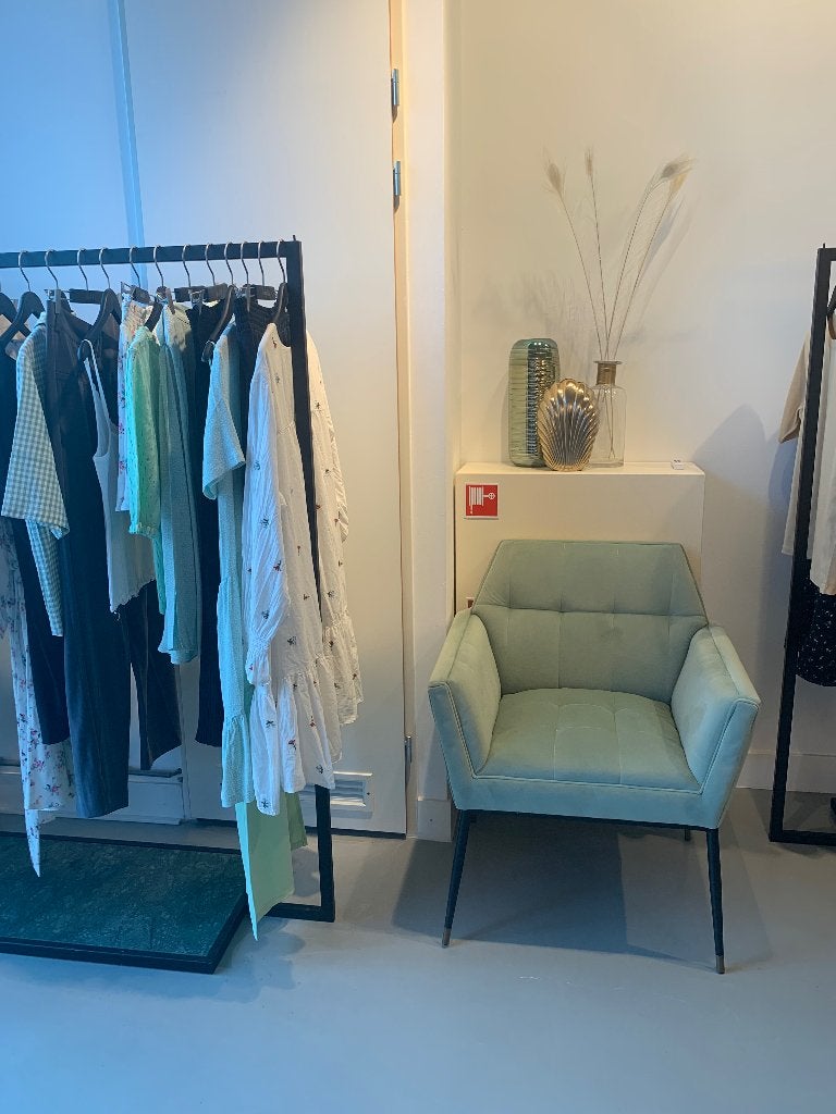 Stoel mint woood, Huis en Inrichting, Ophalen, Overige kleuren, Stof, Zo goed als nieuw