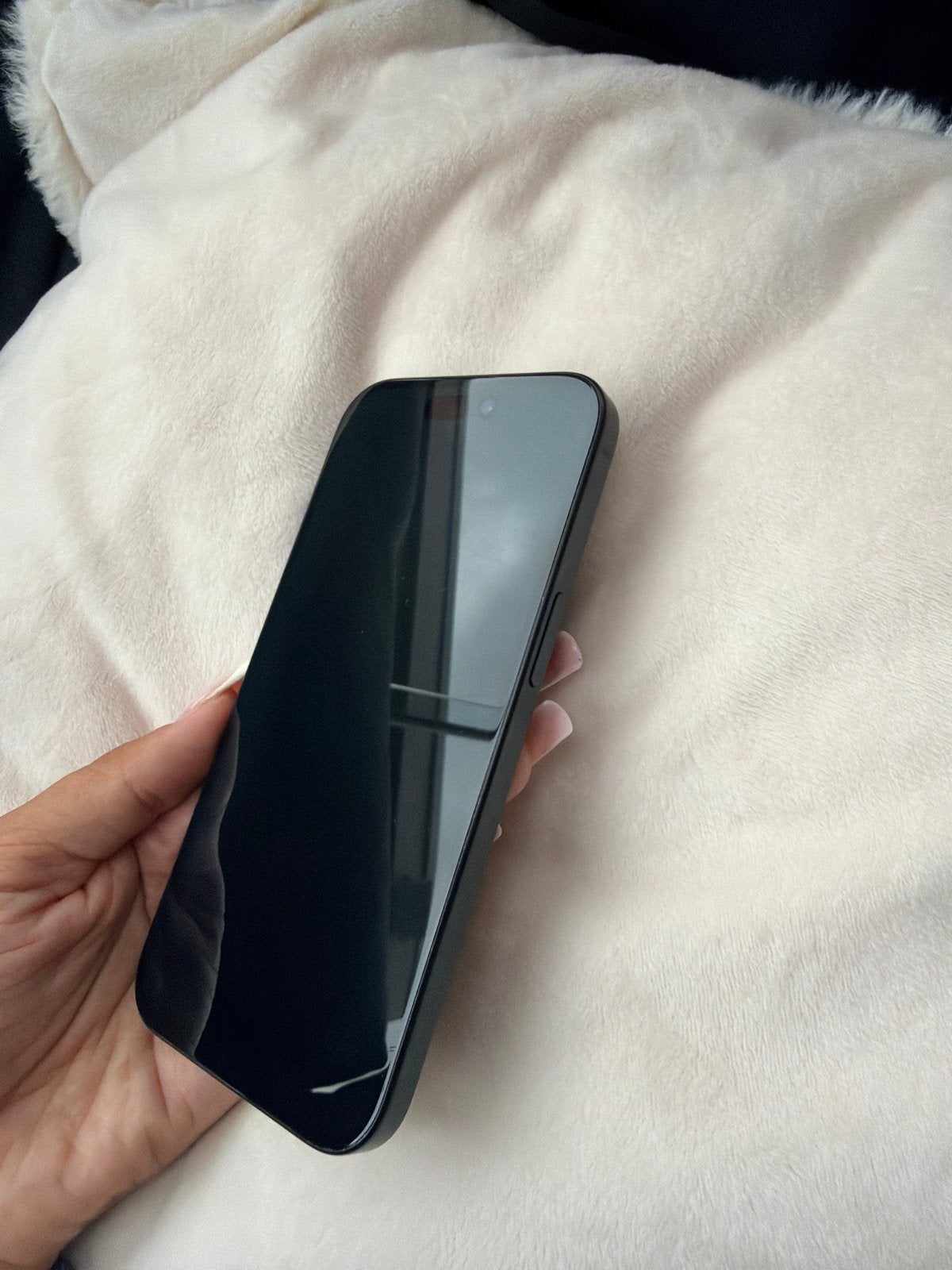 Foto 4 van iPhone 15 - Zwart - Gebruikt