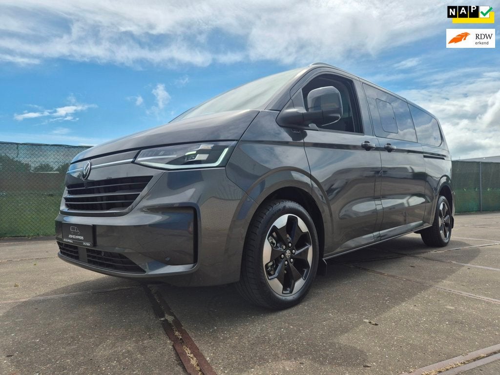 Volkswagen CARAVELLE Transporter T7 full options pano, verle, Auto's, Automaat, Automatische klimaatregeling, Bedrijf, Diesel