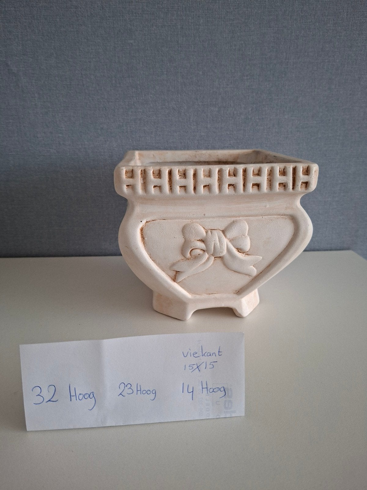Griekse stijl bloempot vierkant, zeer nette staat., Ophalen, Halfschaduw, Minder dan 100 cm