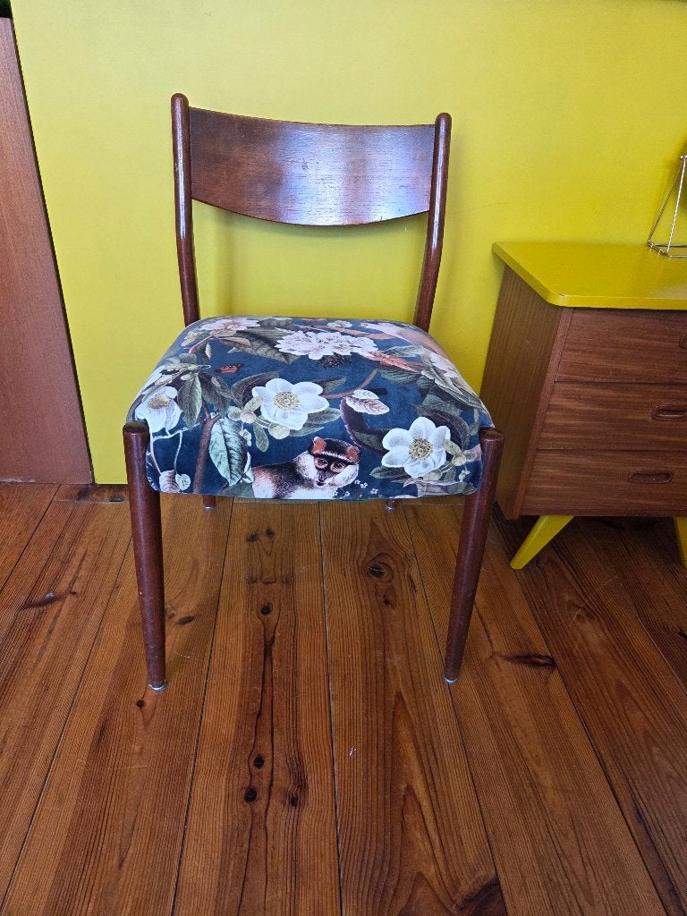 vintage stoeltje, Antiek en Kunst, Ophalen
