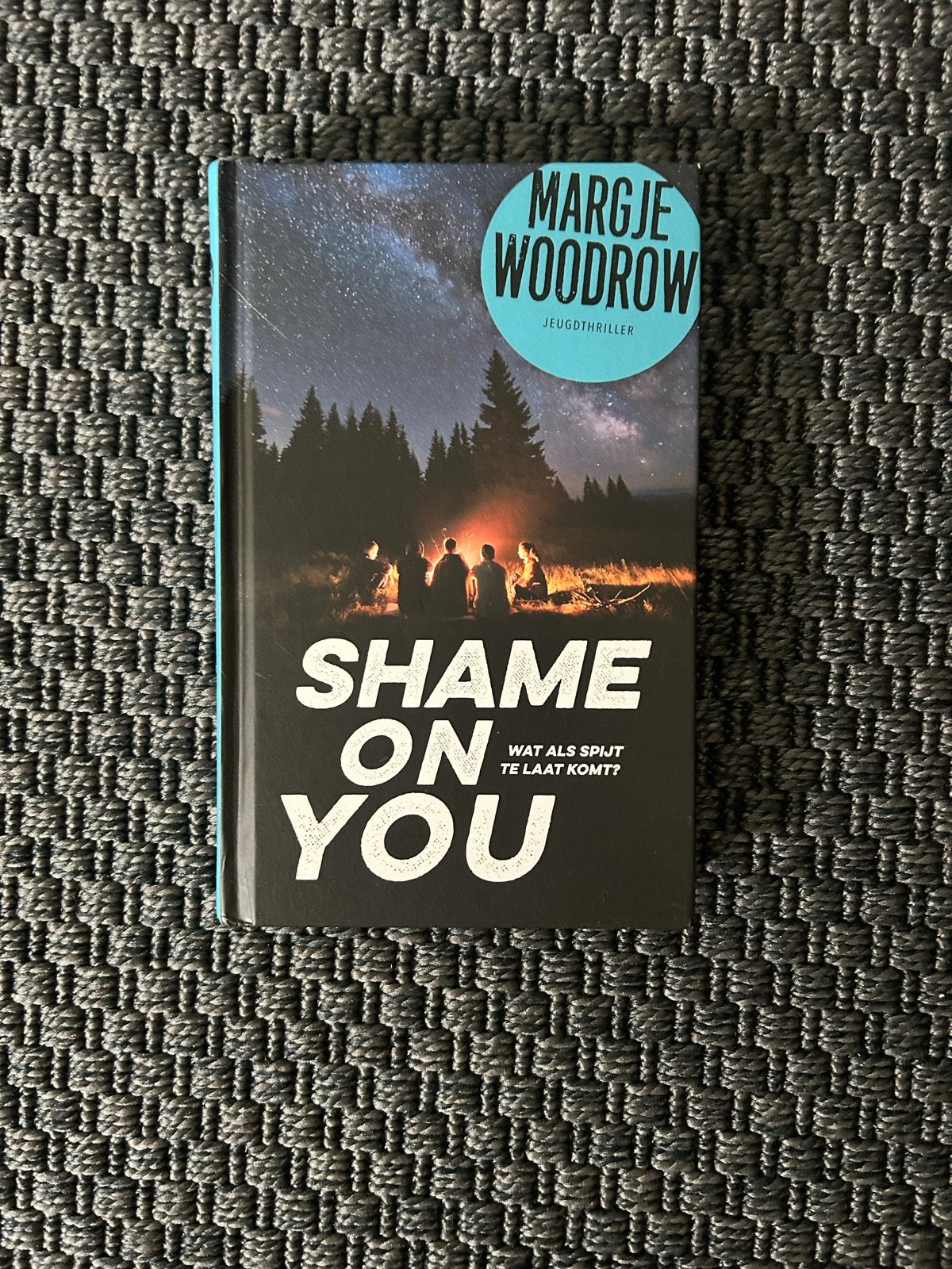 Shame on You - Margje Woodrow (Jeugdthriller), Ophalen of Verzenden, Zo goed als nieuw, Nederland