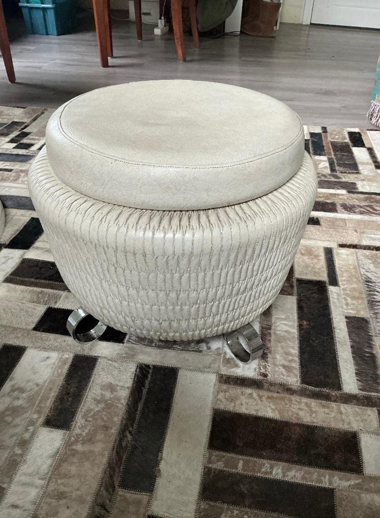 Poef jaren 60, Ophalen, Overige materialen, Minder dan 50 cm, Rond