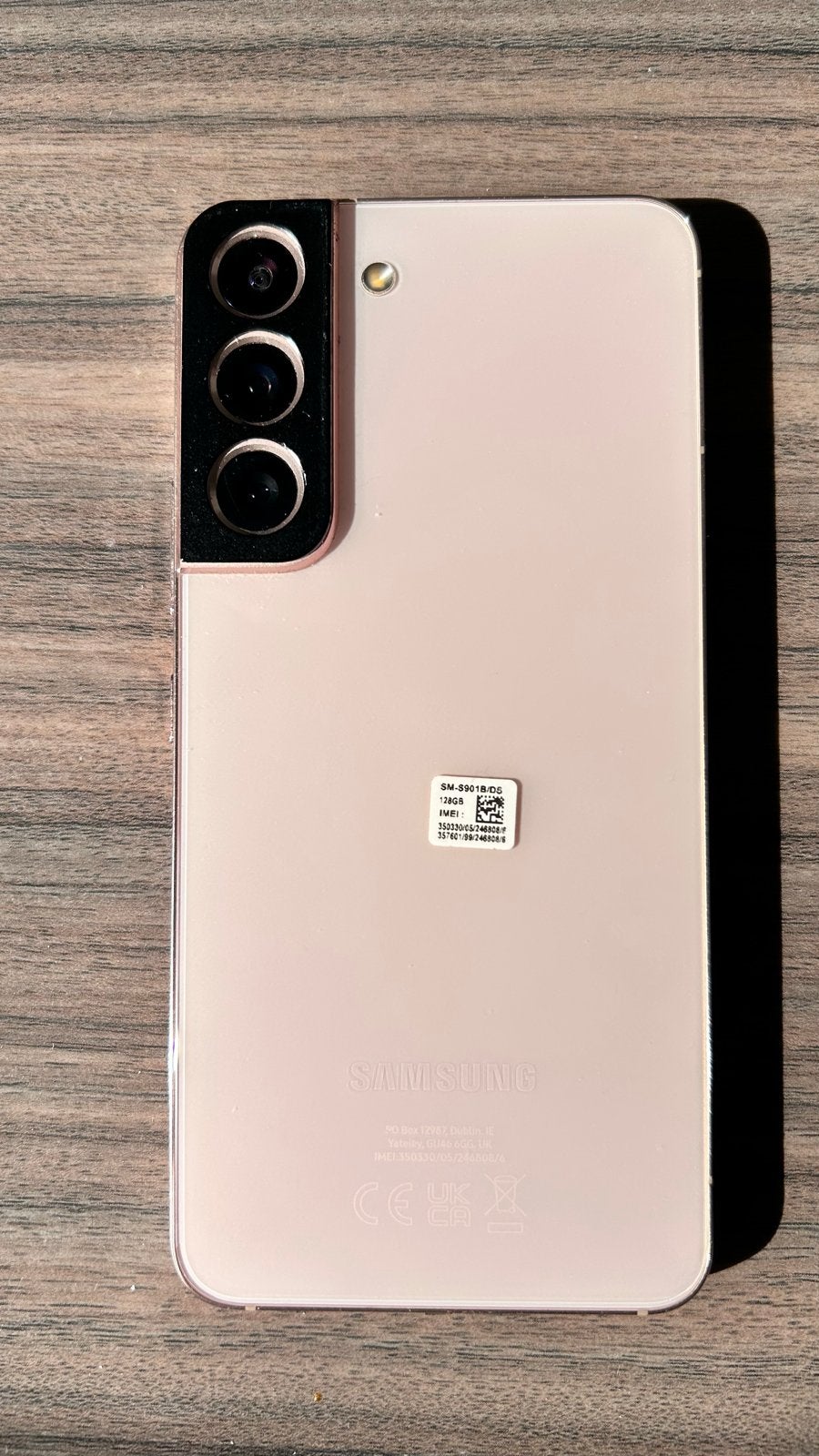Samsung Galaxy S22 128GB Pink Gold - Zo goed als nieuw