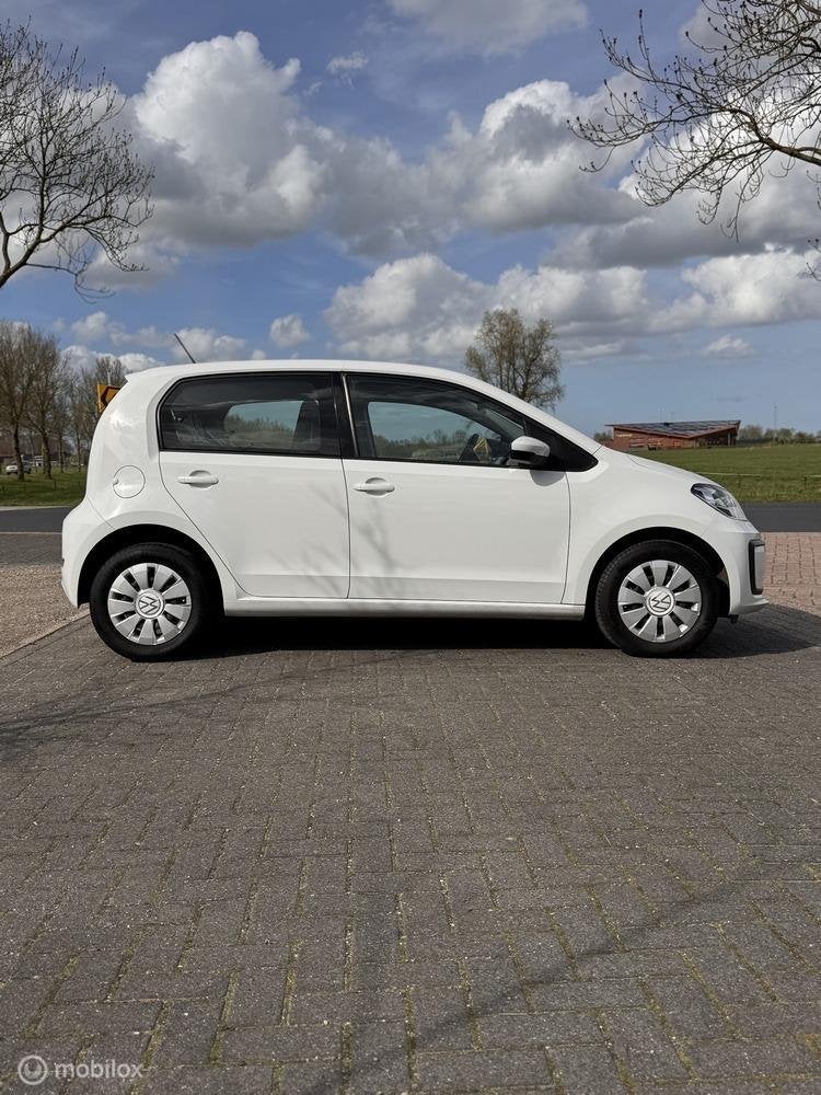 Foto 6 van Volkswagen Up! 1.0/DAB, Lane Assist Dealer onderhouden /BTW