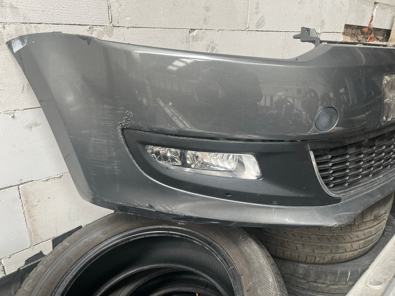 VW Polo 6R Voorbumper Compleet met Grill en Mistlampen, Auto-onderdelen, Ophalen, Gebruikt, Bumper, Volkswagen