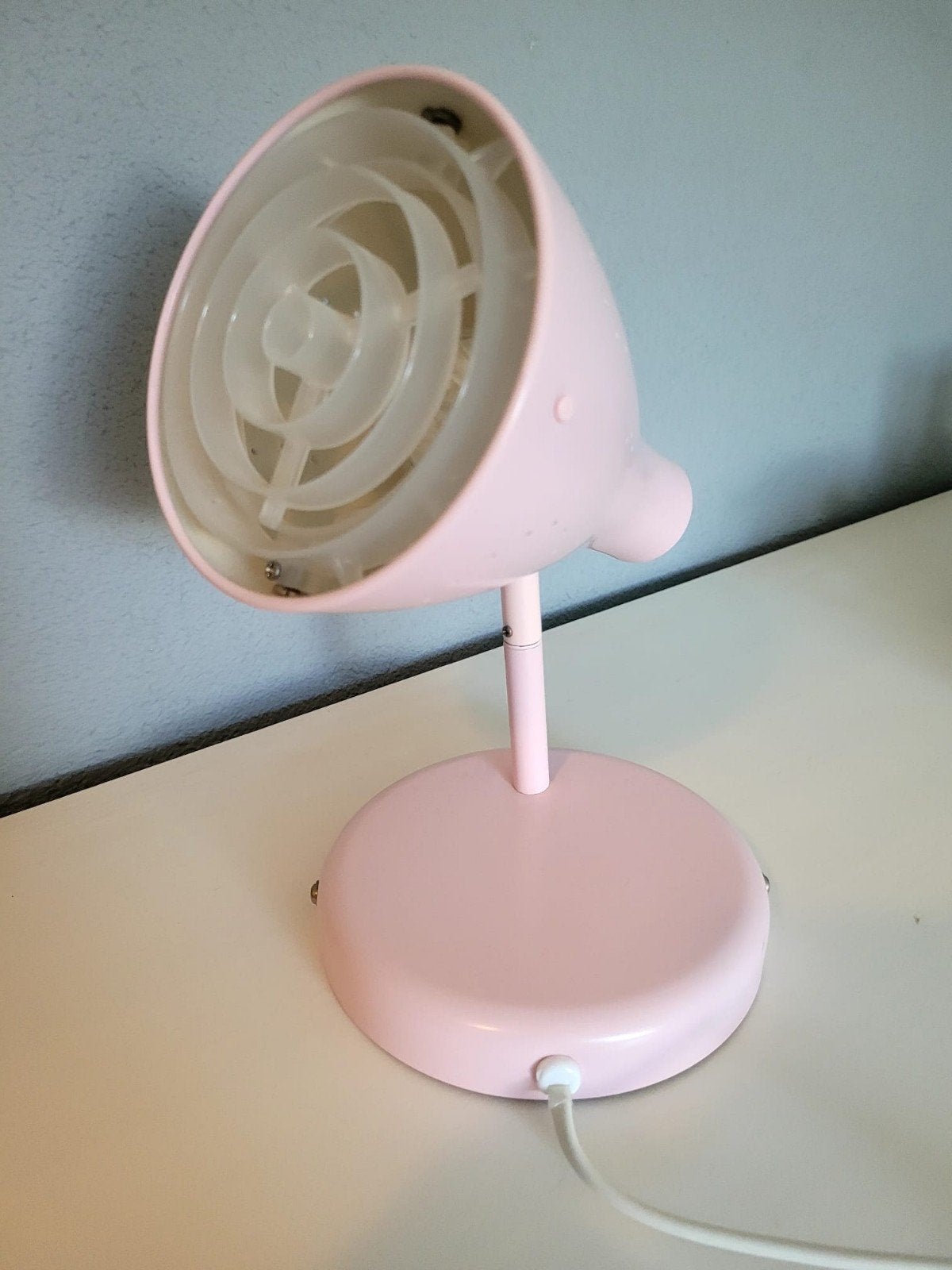 IKEA SNÖIG Roze Tafellamp - Zo goed als nieuw, Bureaulamp, Met schakelaar, Overige fittingen, Ophalen of Verzenden