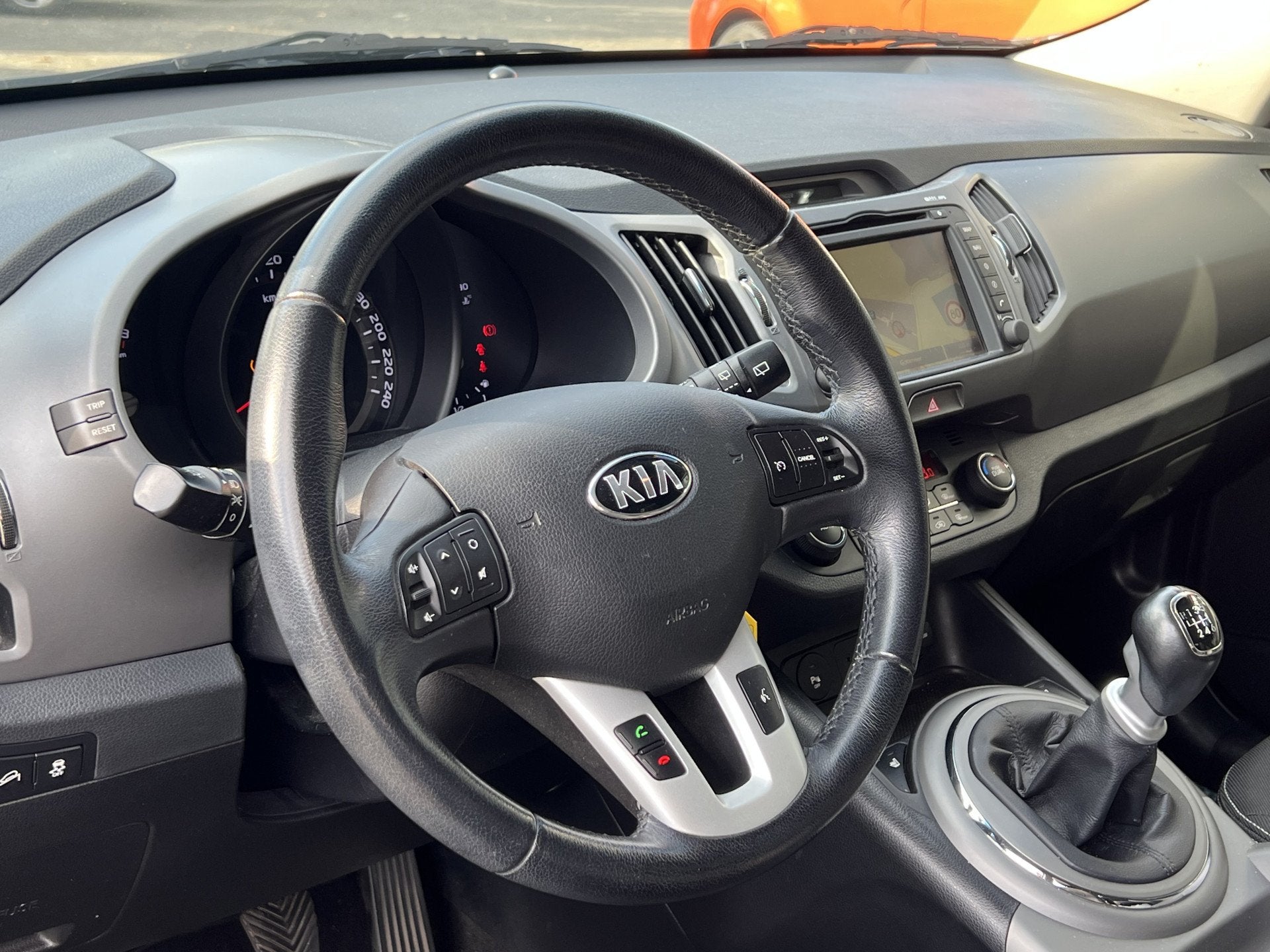 Kia Sportage 1.6 GDI X-treme ComfortLine | Camera | Stoelver, Auto's, Voorwielaandrijving, 4 cilinders, Met garantie (alle), Grijs