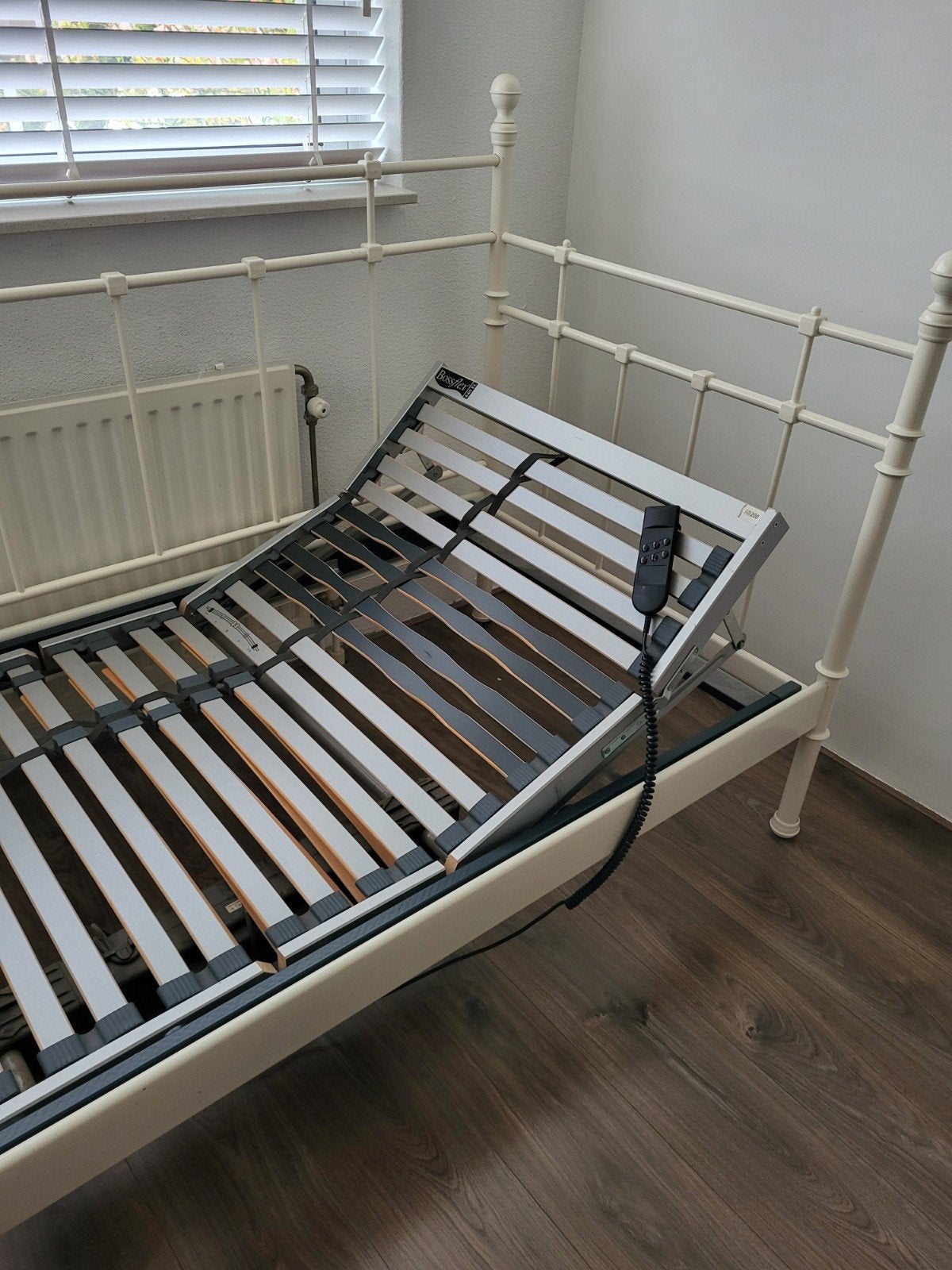 Wit spijlenbed 90 x 200 incl gratis elektrische lattenbodem, Huis en Inrichting, Slaapkamer | Bedden, Ophalen, 90 cm, Eenpersoons