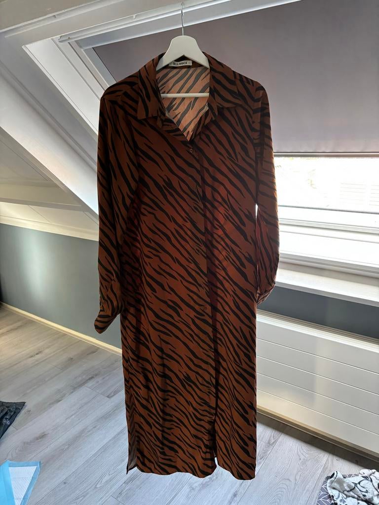 Bella Ragazza jurk met tijgerprint, Bruin, Maat 42/44 (L), Ophalen of Verzenden, Knielengte