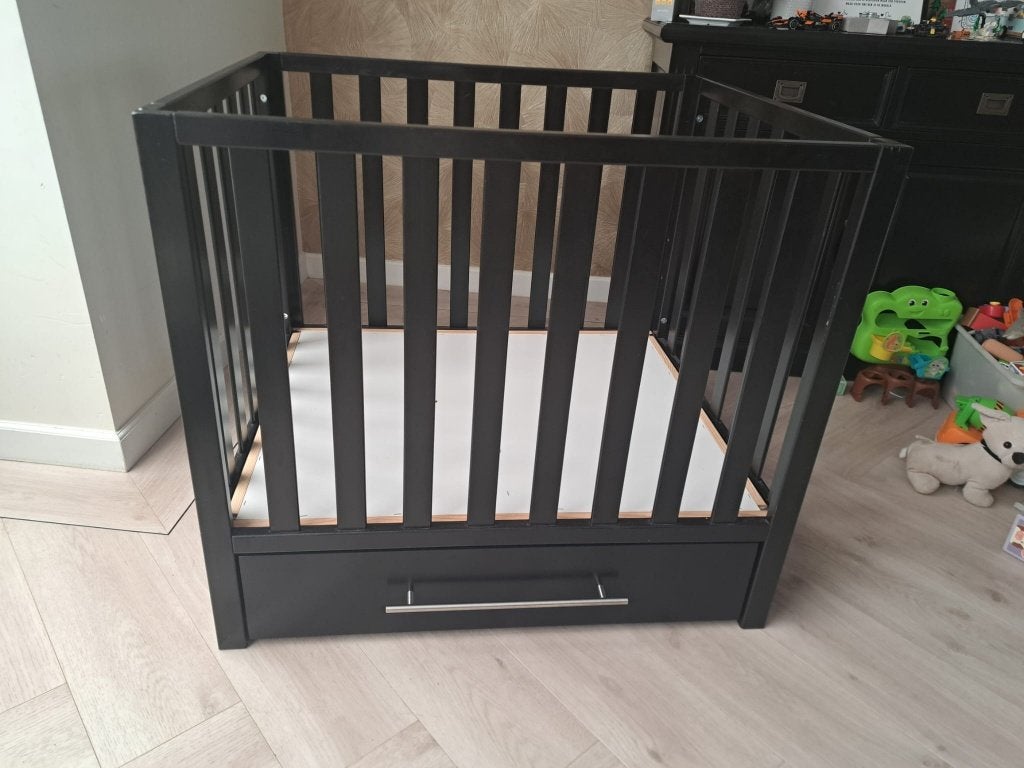 Mooie zwarte box zgan, Kinderen en Baby's, Ophalen, Zo goed als nieuw, Vierkant, Lade