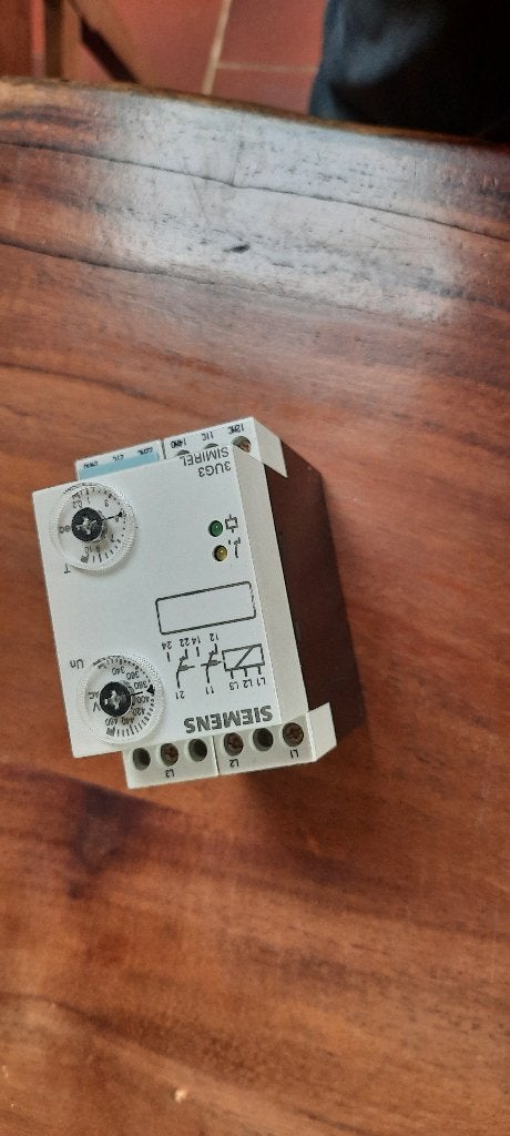 Siemens 3UG3013-1BP60 Simirel Bewakingsrelais, Ophalen of Verzenden, Nieuw