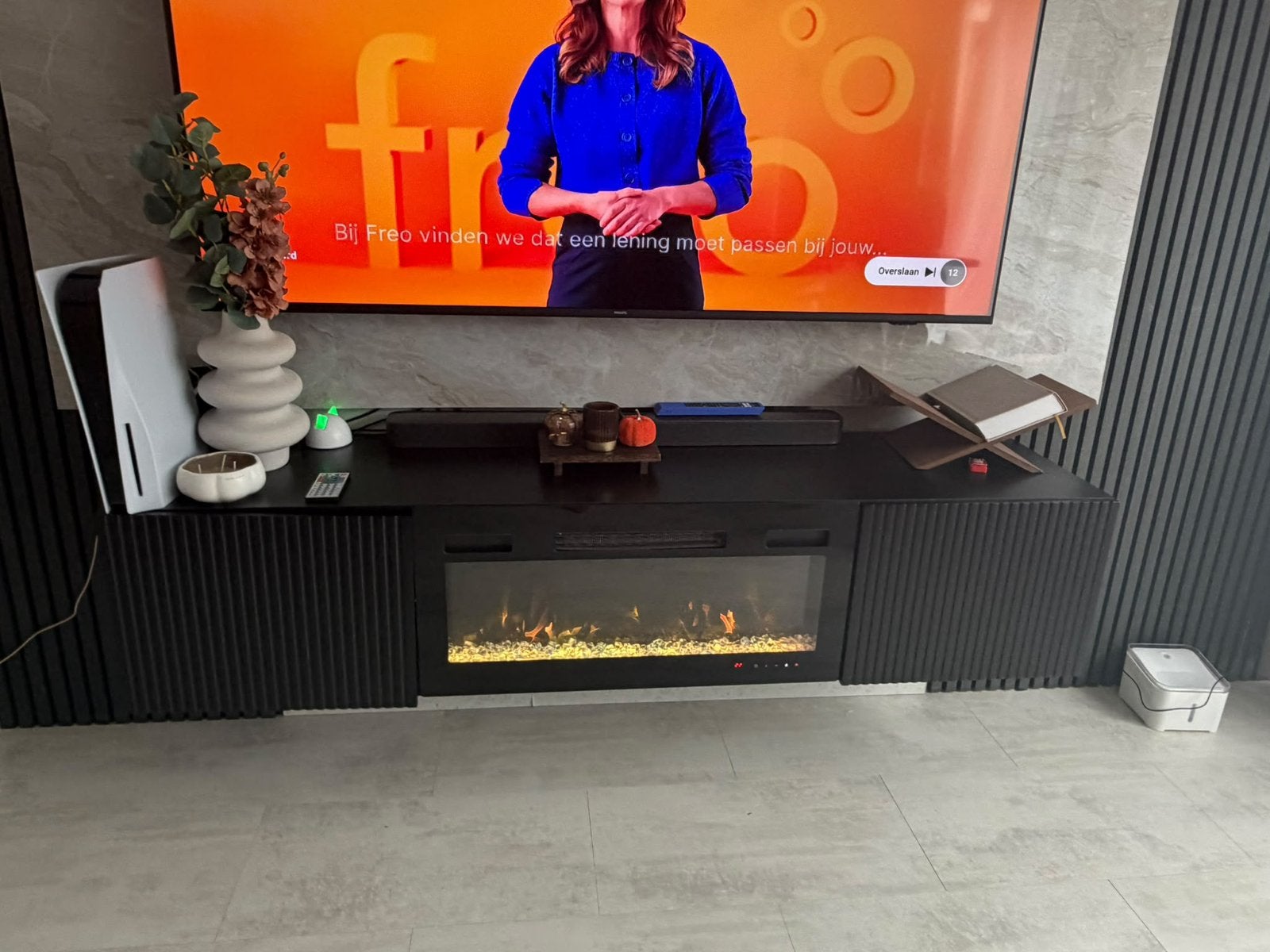 Luxe TV-meubel met elektrische sfeerhaard, Ophalen of Verzenden, Zo goed als nieuw