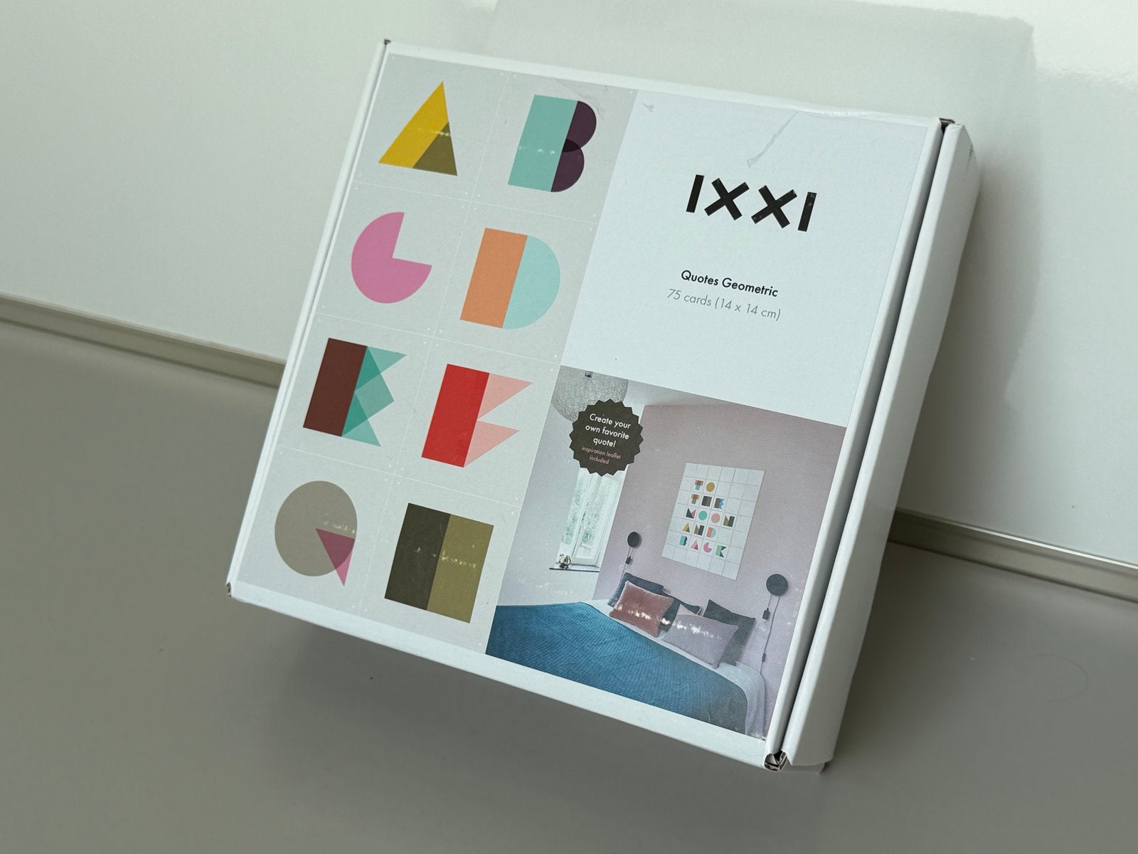IXXI Quote Box Geometric 75 kaarten 14x14 cm in doos, Meerkleurig, Ophalen of Verzenden, Zo goed als nieuw, Wandbord of Wandpaneel