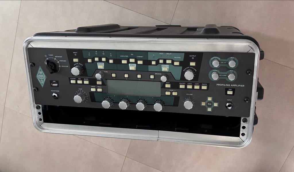 Kemper Profiler Rack met Remote en flightcase, Muziek en Instrumenten, Ophalen of Verzenden, Gitaar, 100 watt of meer