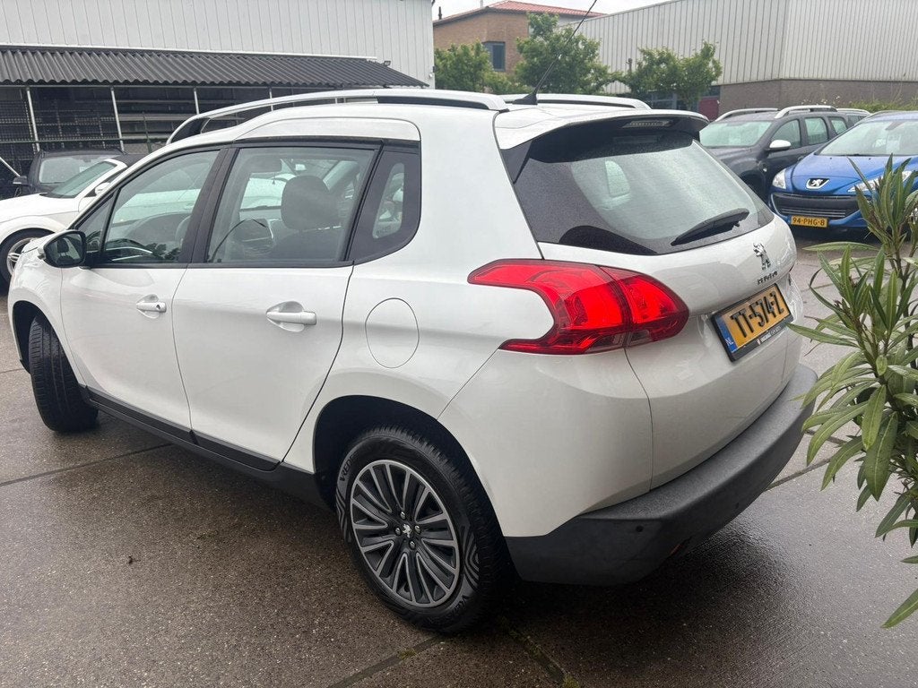 Peugeot 2008 1.2 PureTech Allure, Voorwielaandrijving, Euro 5, 1199 cc, 82 pk