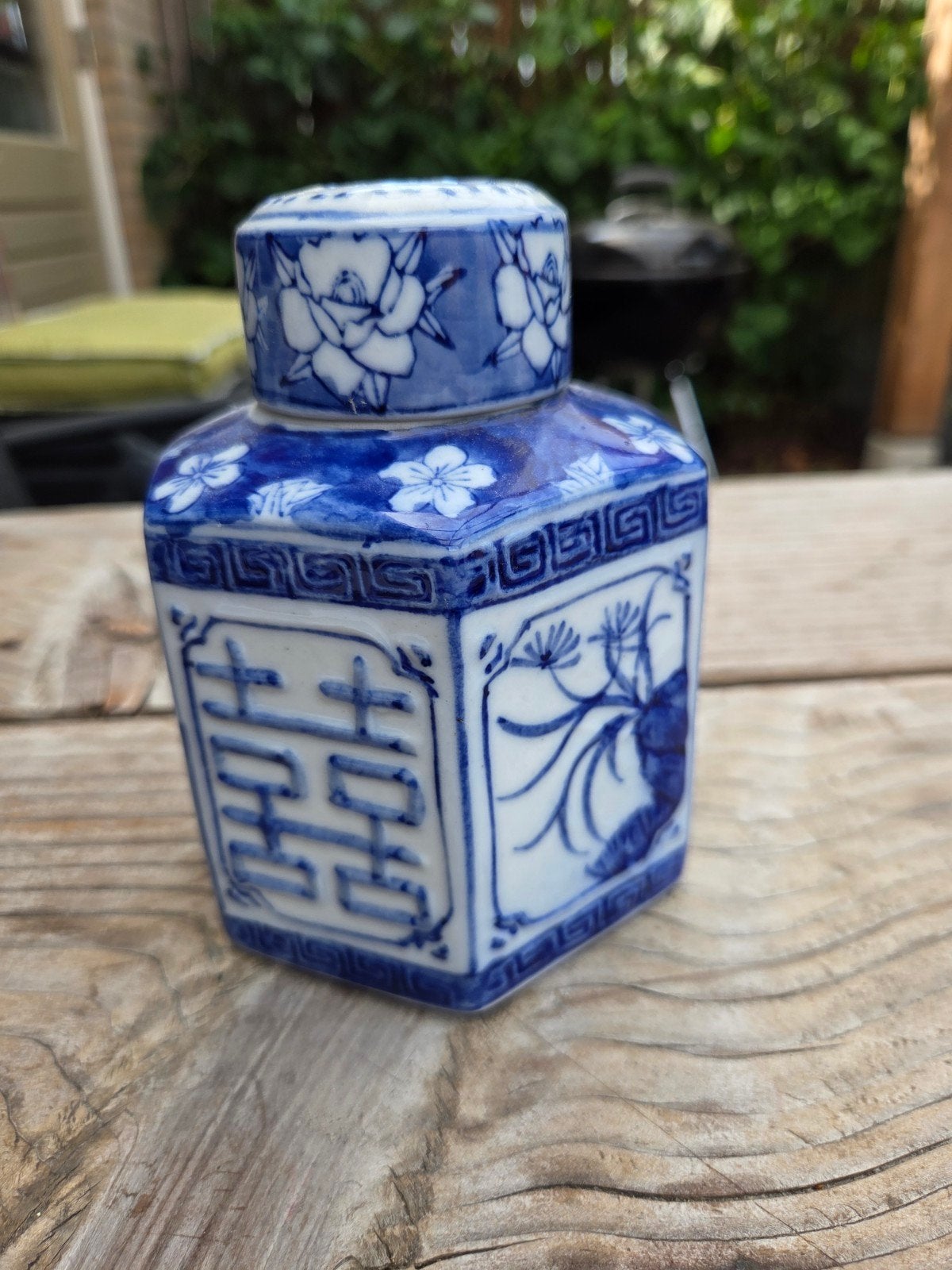 Antieke Chinese porseleinen theebus, blauw-wit, Ophalen
