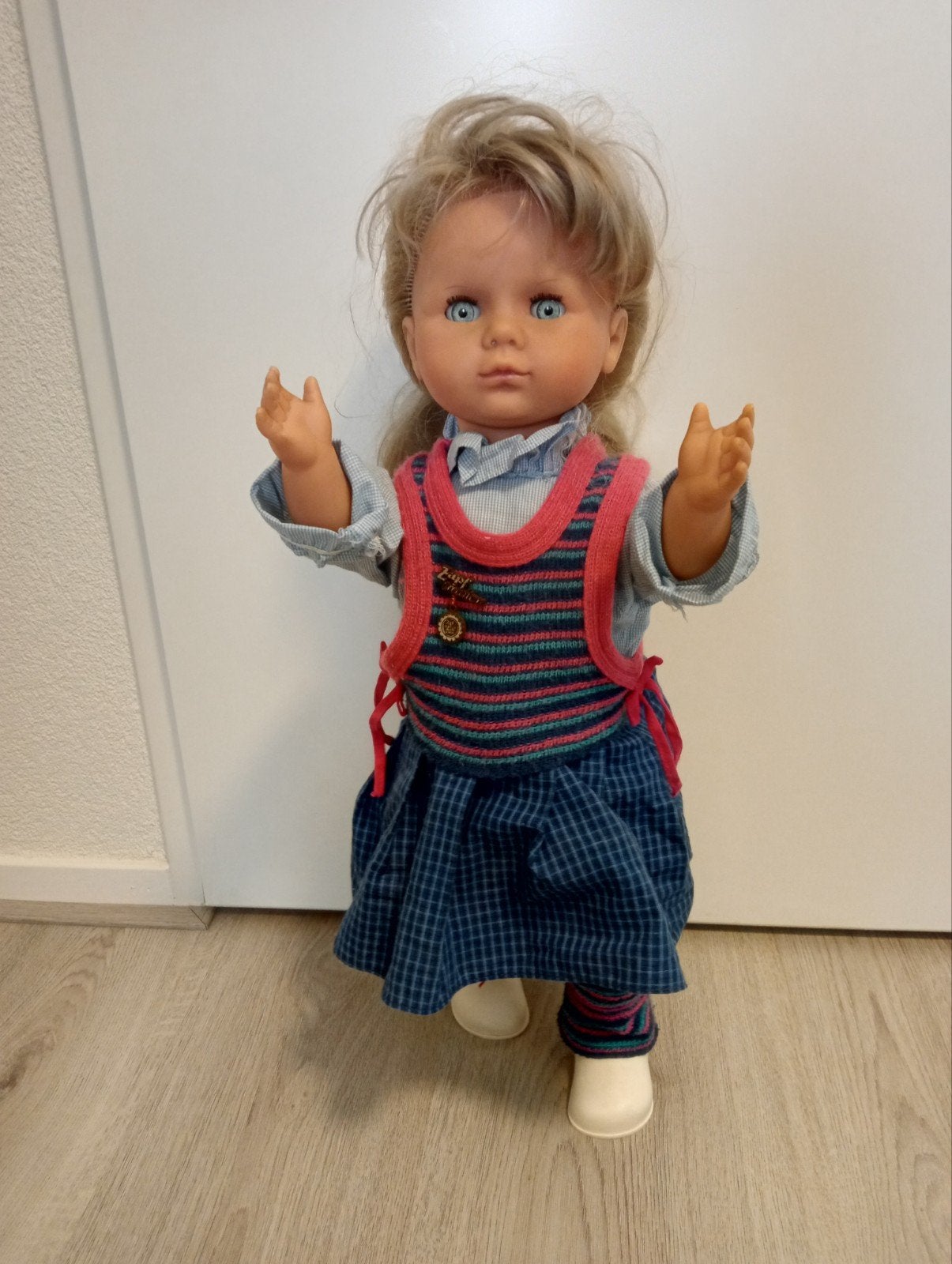 Zapf Creation pop met blond haar en blauwe ogen zeer mooi., Ophalen of Verzenden, Gebruikt, Overige typen