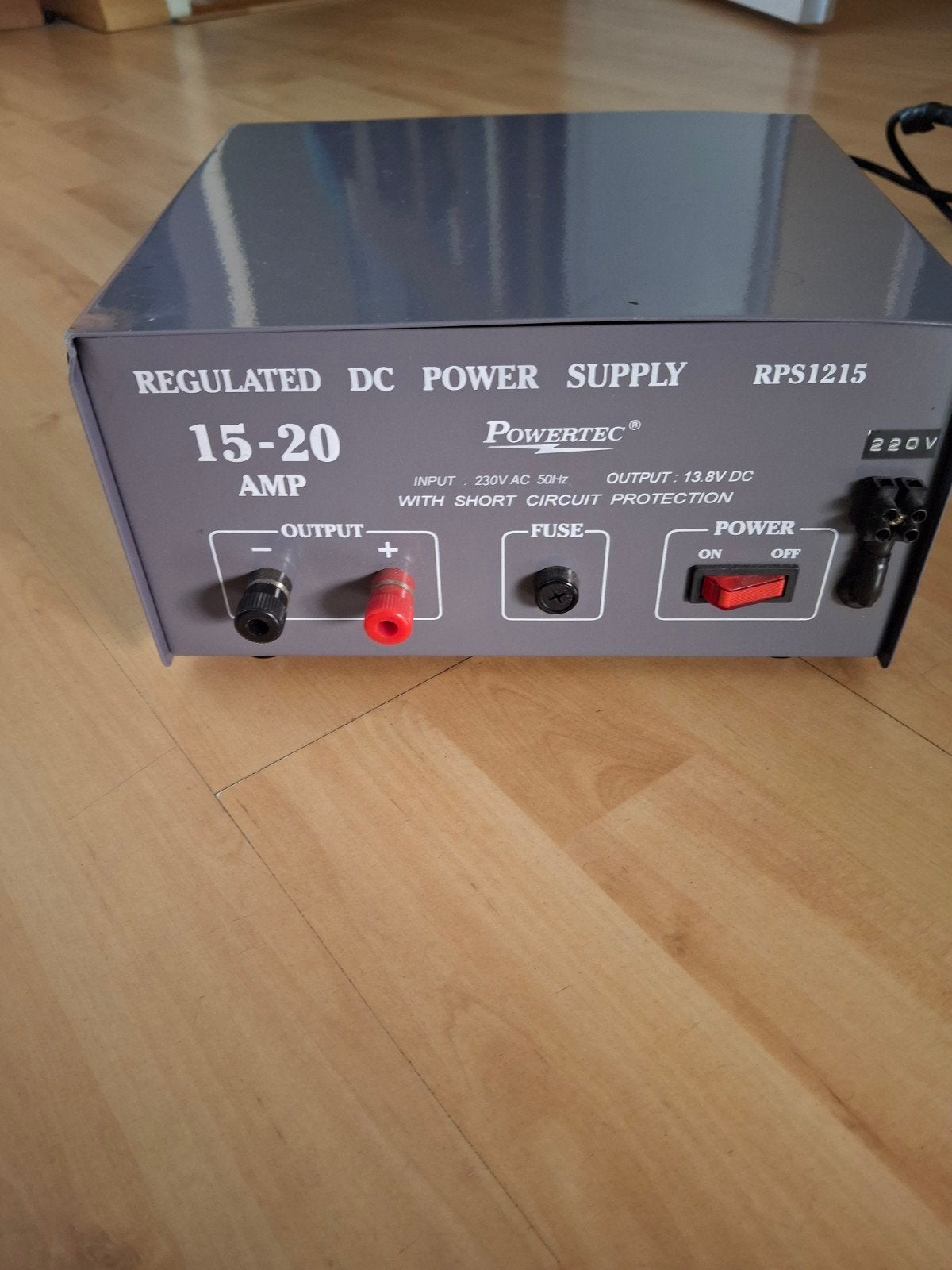 Zware Voeding 13.8V 15/20A voor Zenders/Lineair, Ophalen of Verzenden