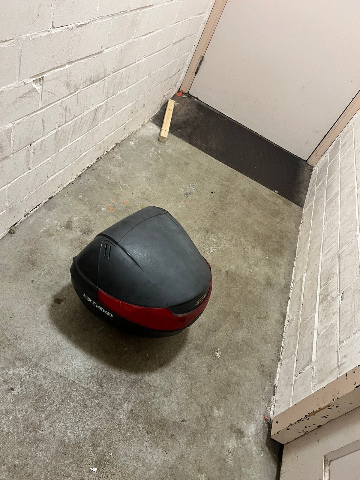 Gebruikte scooter topkoffer - Zwart met rood accent, Ophalen of Verzenden, Gebruikt