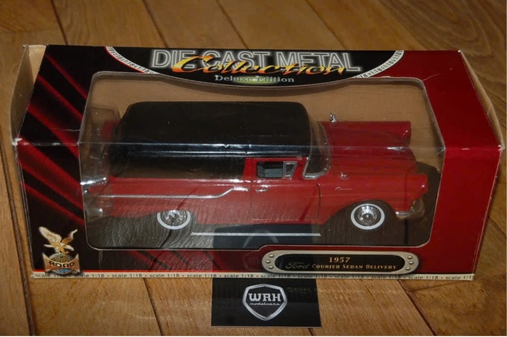 1:18 FORD COURIER SEDAN DELIVERY rood Road legends WRH, Verzenden, Zo goed als nieuw, Auto, Overige merken