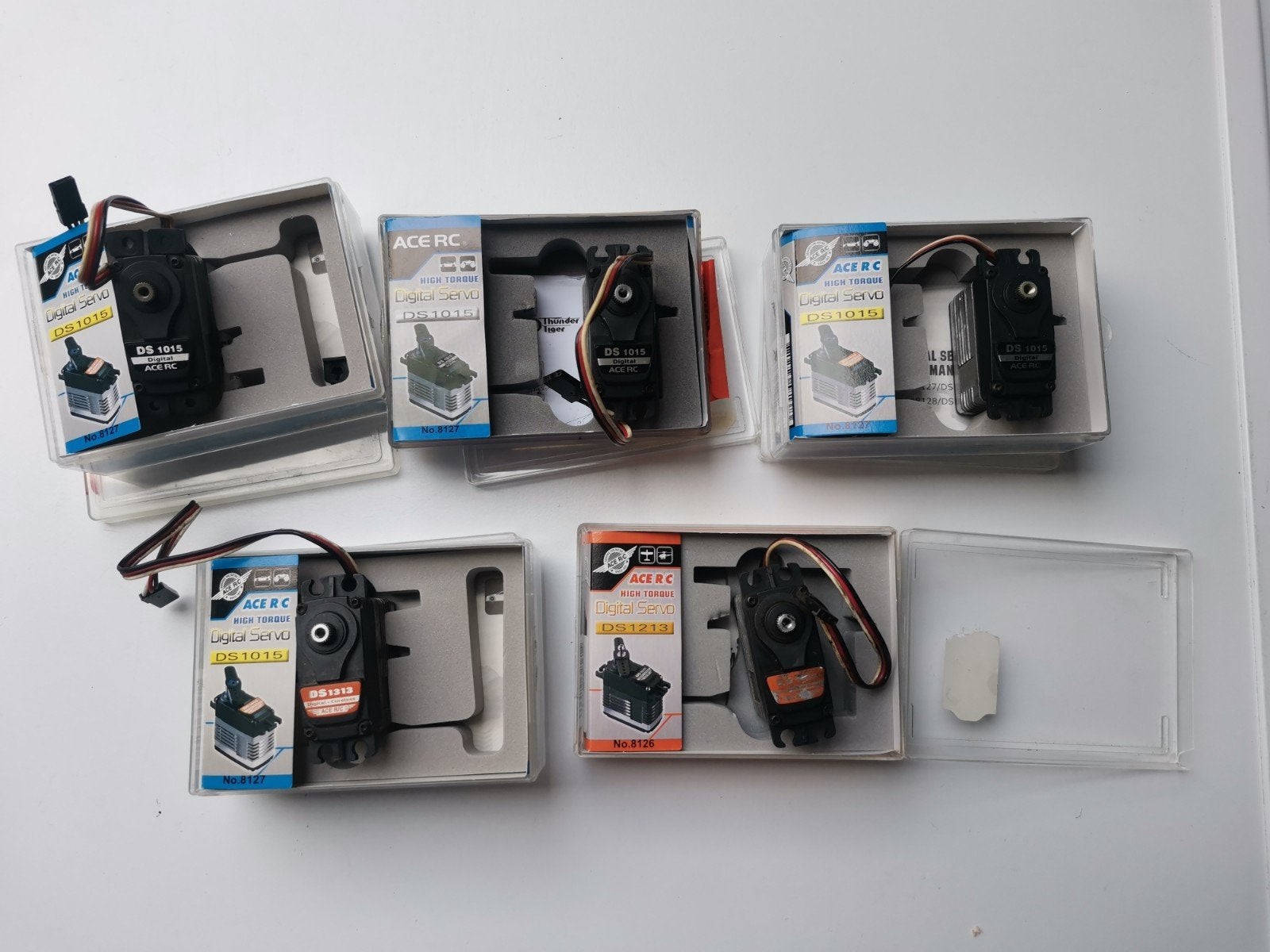 Ace RC Servo's DS1015 en DS1213 - Digitale High Torque, Ophalen of Verzenden, Onderdeel
