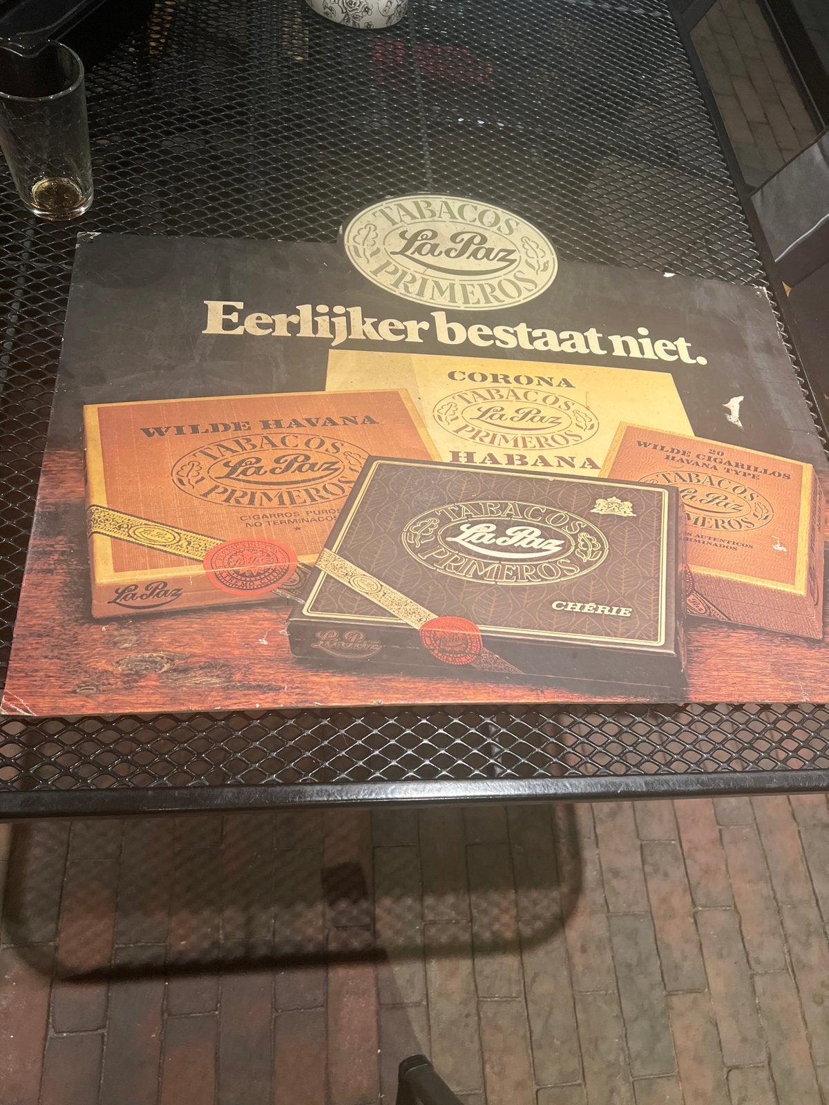 Kartonnen reclamebord La Paz sigaren - 'Eerlijker bestaat ni, Ophalen of Verzenden, Gebruikt, Reclamebord