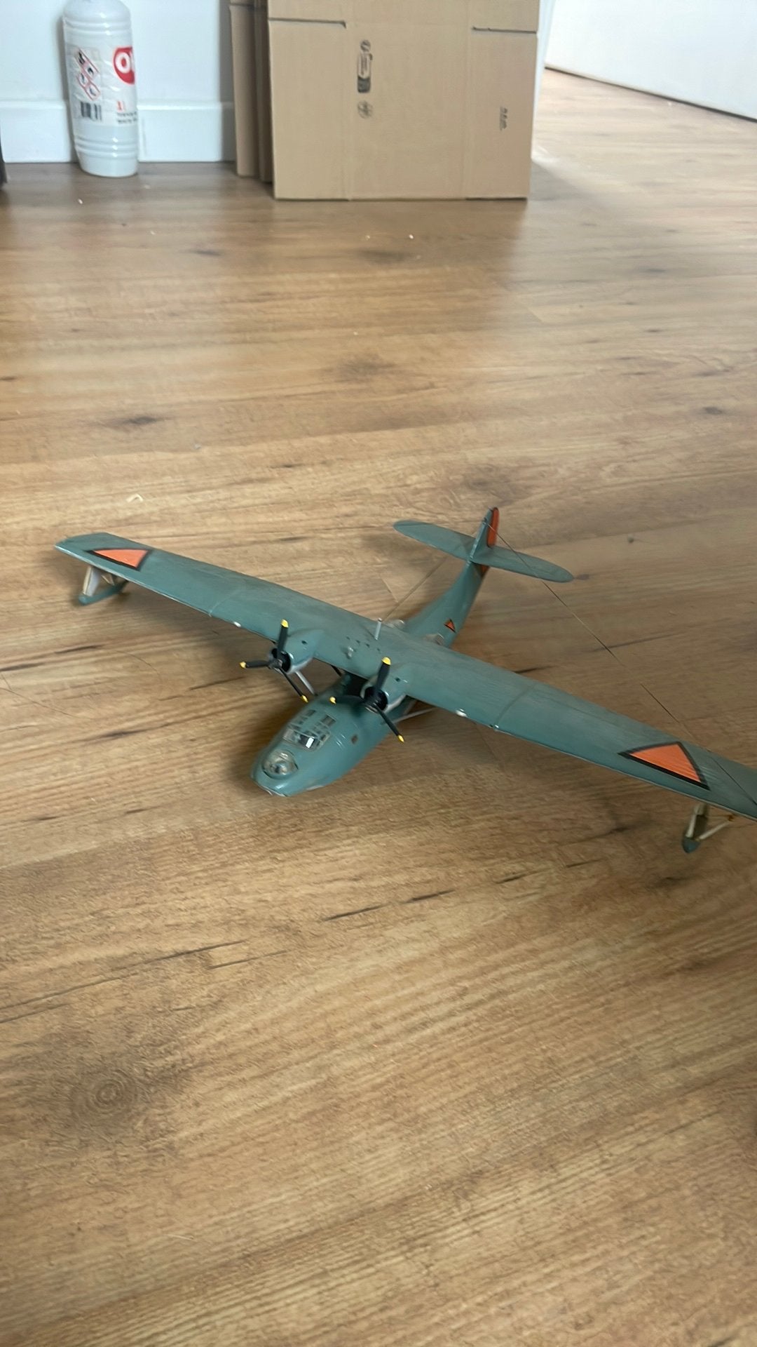 1/72 PBY-5 Catalina vliegboot  MLD schaalmodel gebouwd KLU, Hobby en Vrije tijd, Modelbouw | Vliegtuigen en Helikopters, 1:72 tot 1:144