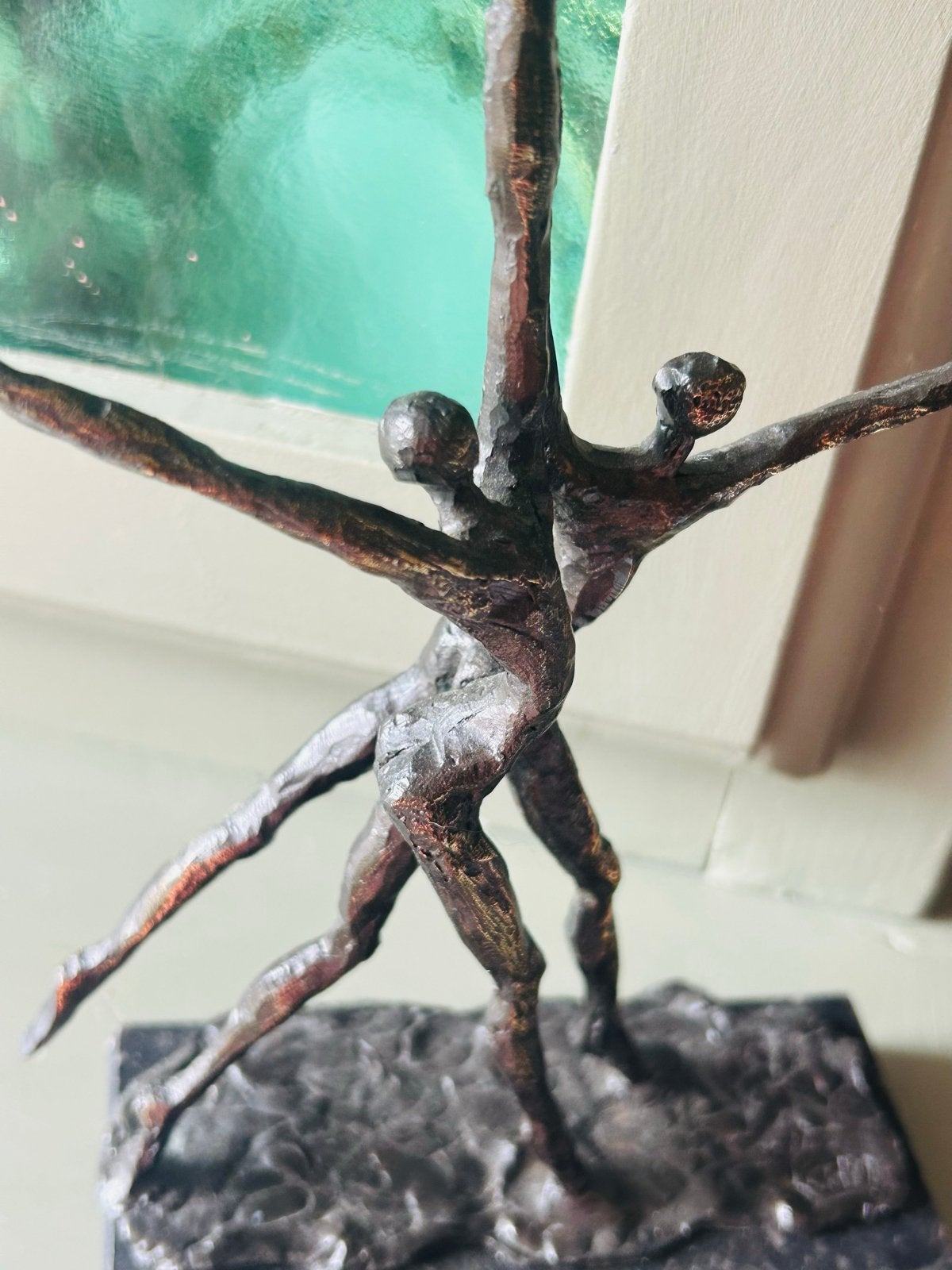 Bronzen Beeld: Dansend Paar op Marmeren Voet, Antiek en Kunst, Ophalen, Groep mensen, 20 - 50 cm, Beeld