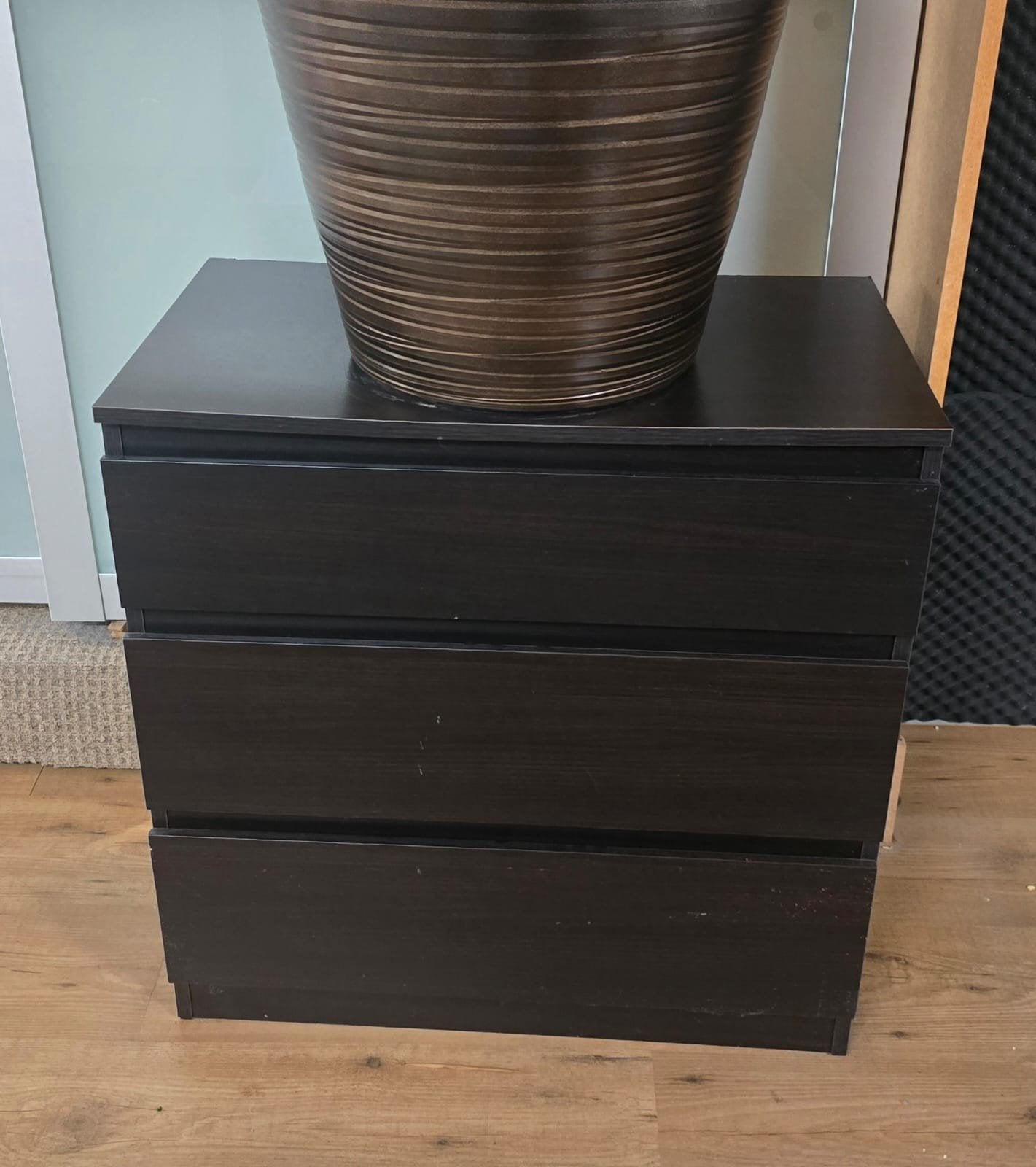 Ladekast donker hout, 3 lades, 70x70x40 cm, Ophalen, 50 tot 100 cm, Zo goed als nieuw, 3 of 4 laden