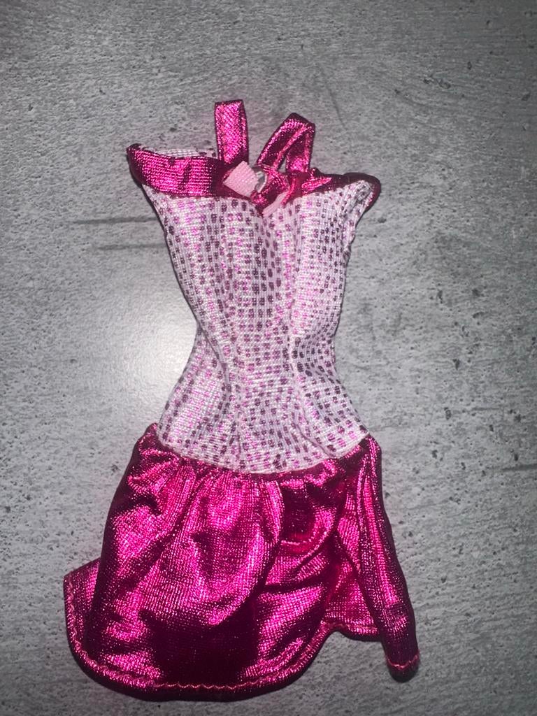 736 Barbie Jurk Roze Glitter, Ophalen of Verzenden, Zo goed als nieuw