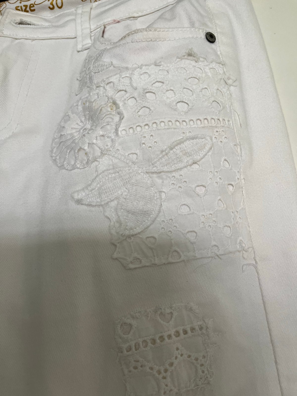 Desigual Witte Damesjeans Maat 30 - Zo goed als nieuw, Ophalen of Verzenden, Zo goed als nieuw, Wit, W30 - W32 (confectie 38/40)