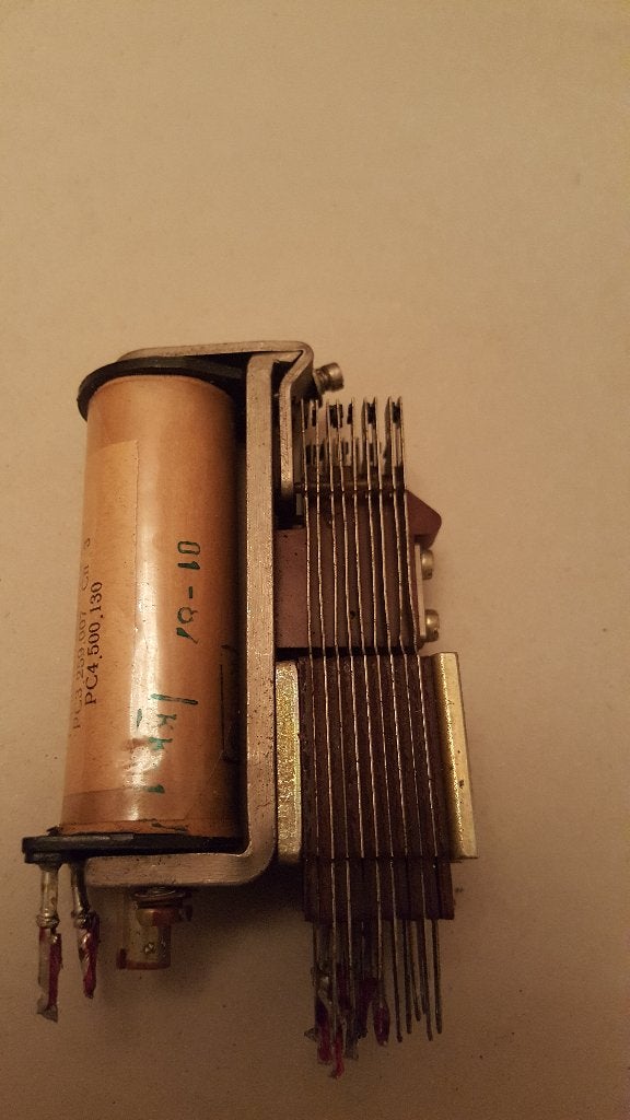 24 Volt relais 6x dubbelpolig om, Ophalen of Verzenden, Gebruikt
