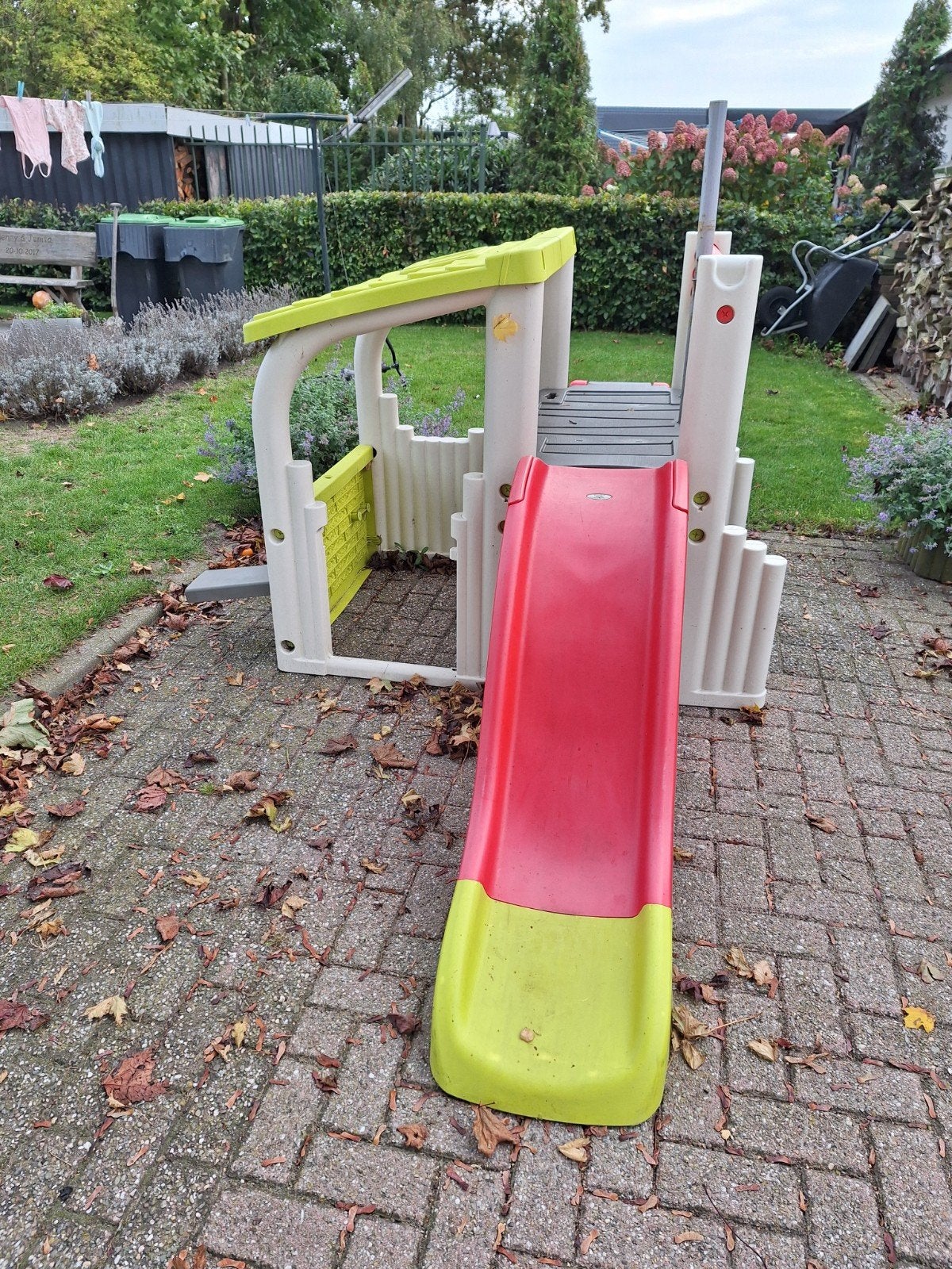 gratis Speelhuisje met glijbaan en klimrek voor kinderen, Kinderen en Baby's, Ophalen, Gebruikt, Glijbaan