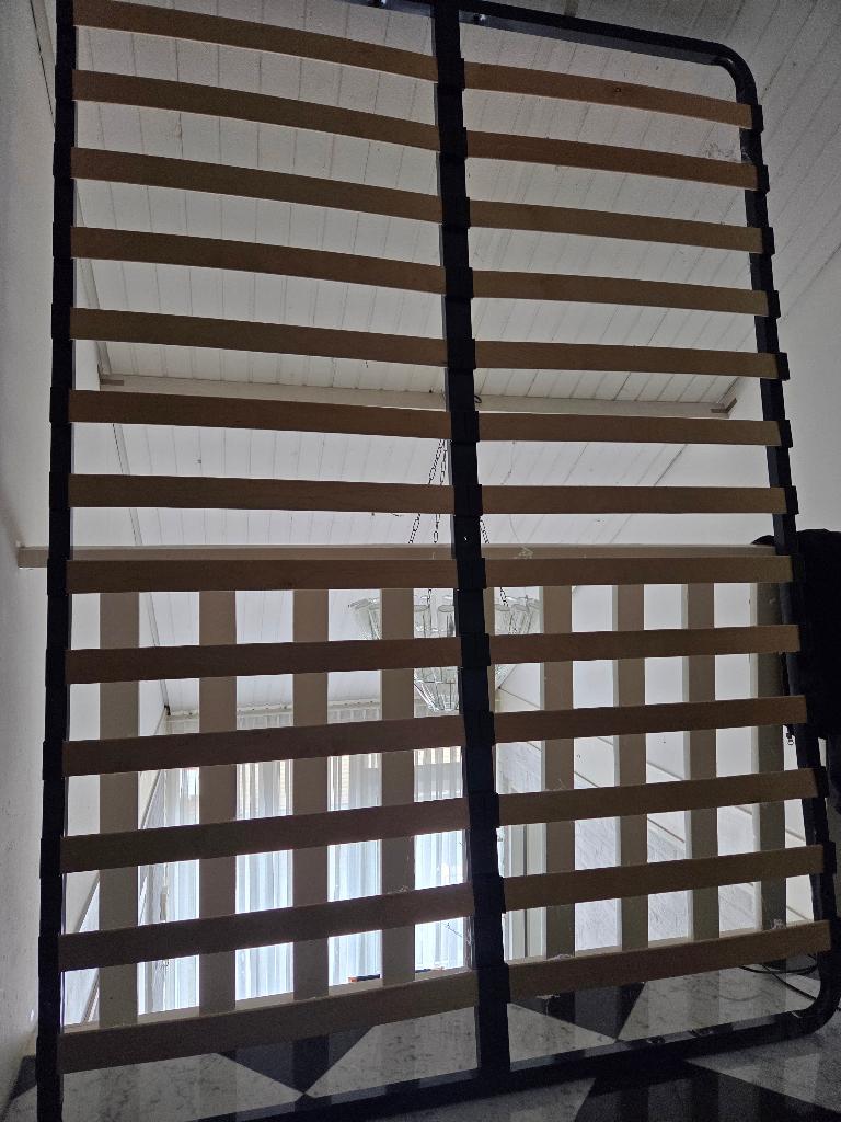 Bedbodem / lattenbodem incl matras 140x200cm, Ophalen, Gebruikt, 140 cm, Twijfelaar