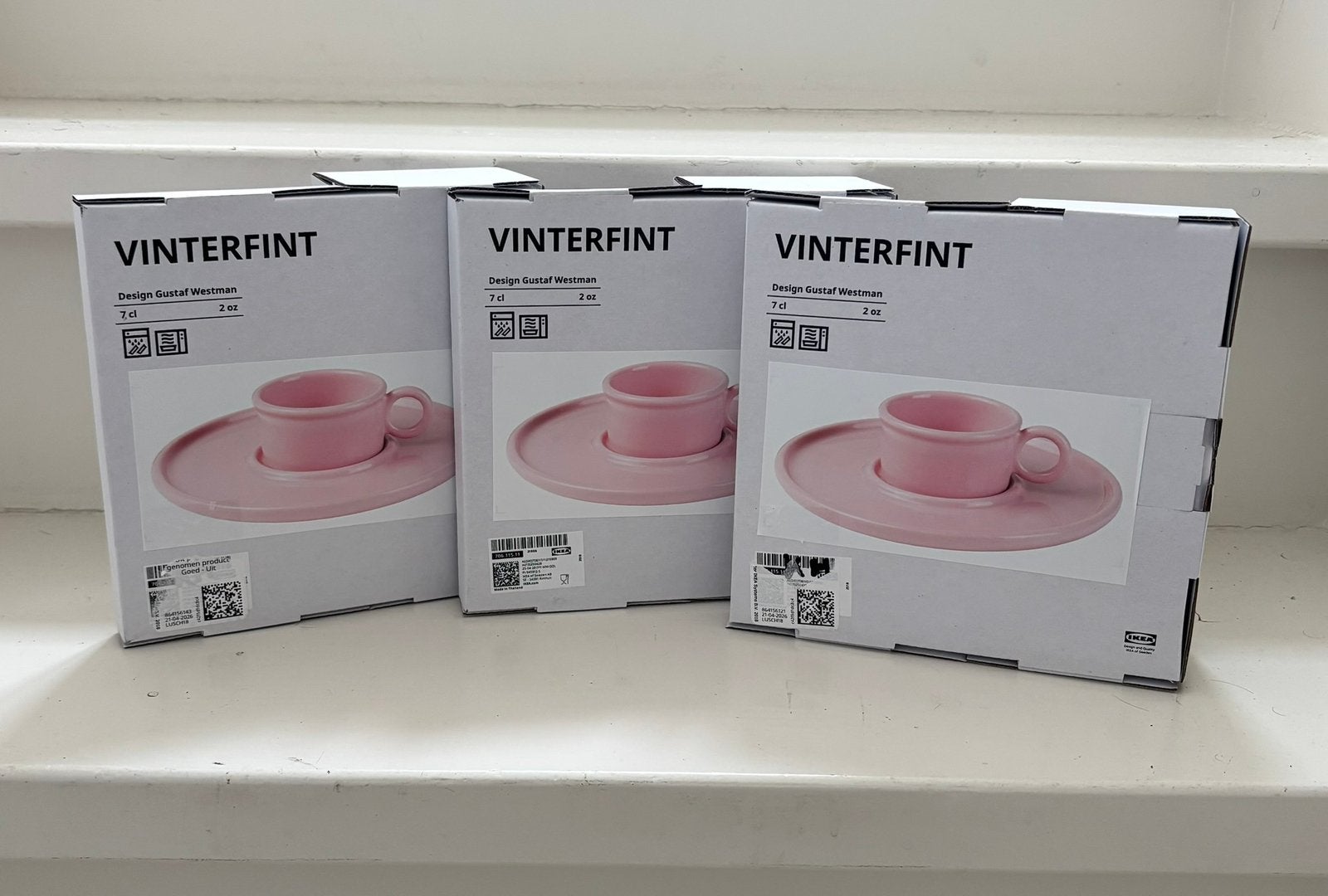 IKEA x Vinterfint kop & schotel (3 stuks), Huis en Inrichting, Ophalen of Verzenden, Overige stijlen, Kop(pen) en/of Schotel(s)