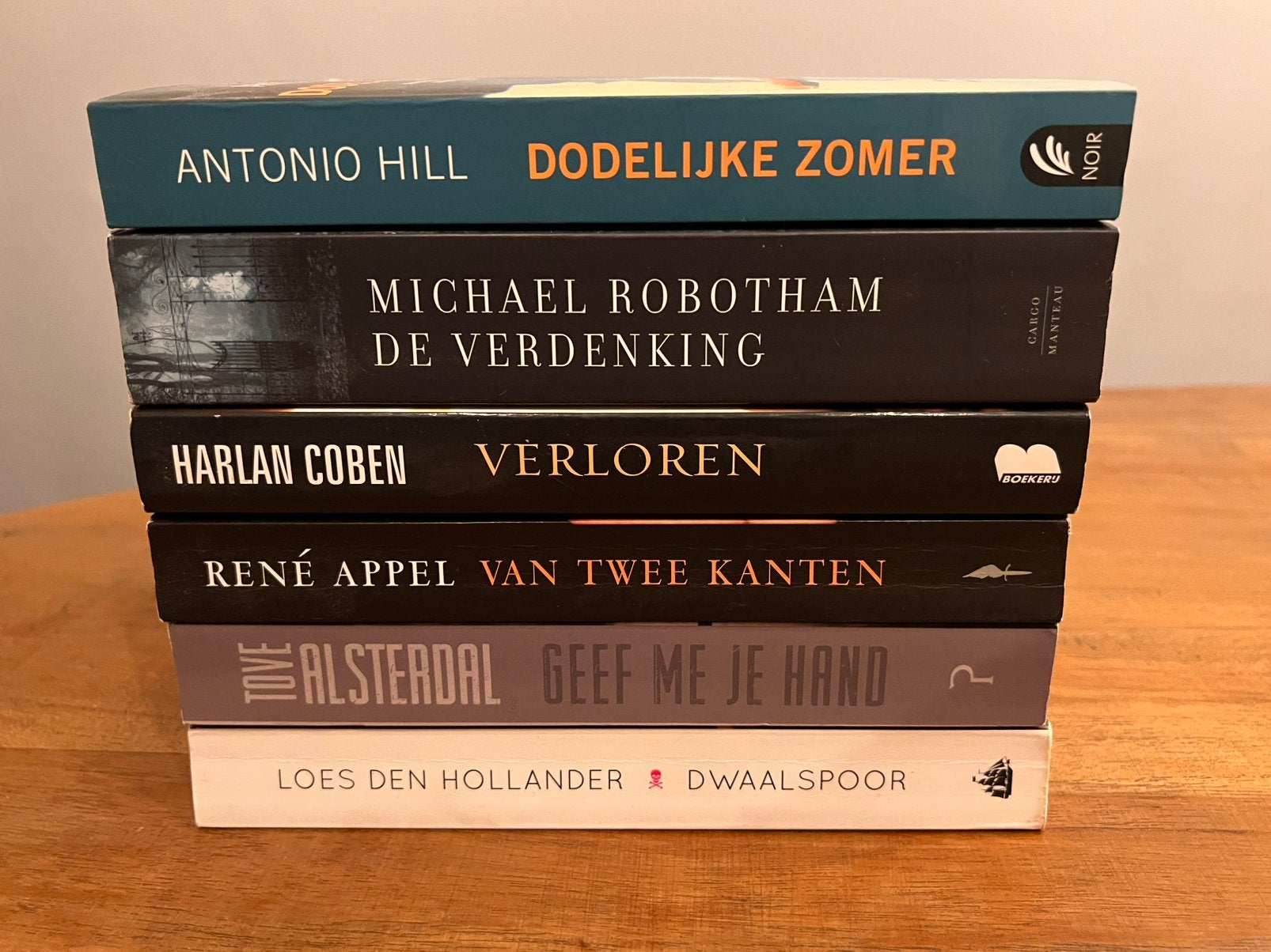 6 literaire thrillers van bekende auteurs, Ophalen of Verzenden, Zo goed als nieuw