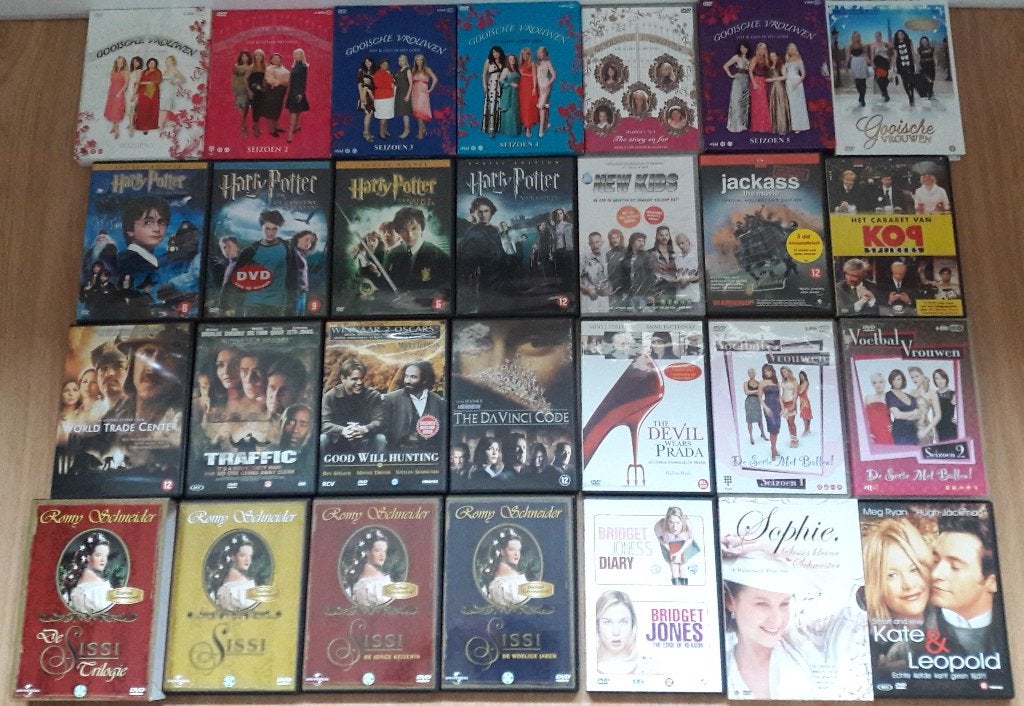 DVD verzameling - diverse genres - 1 koop, Alle leeftijden, Ophalen, Zo goed als nieuw