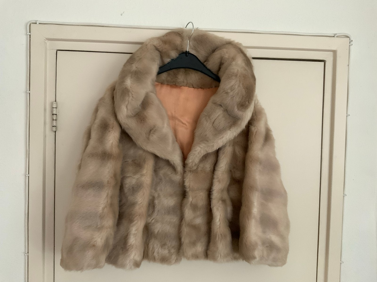 Vintage jasje van nepbont - Maat M, Ophalen, Gedragen, Maat 38/40 (M), Beige