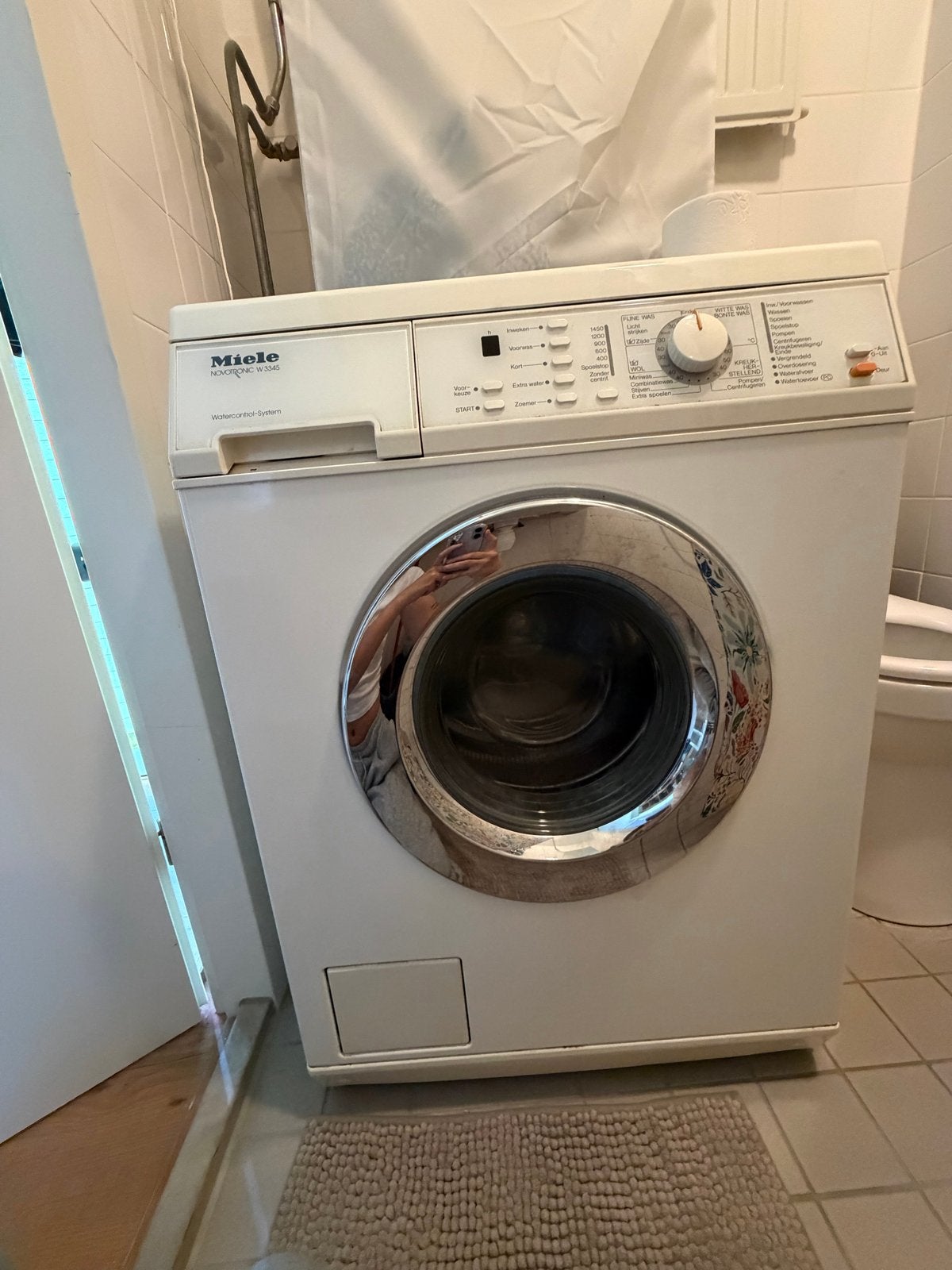 Miele Novotronic W 3345 wasmachine - trommel draait niet, 6 tot 8 kg, Ophalen of Verzenden, Voorlader, Wolwasprogramma