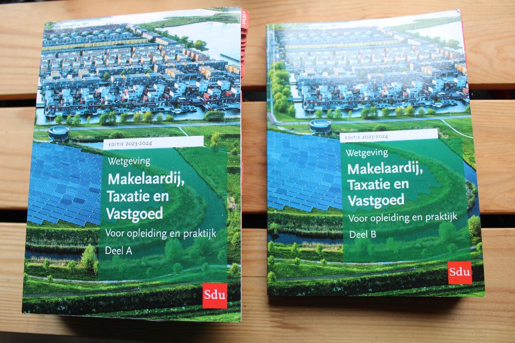 Studieboek Makelaardij, taxatie en vastgoed 2023-2024, Ophalen of Verzenden, Beta, Zo goed als nieuw, HBO