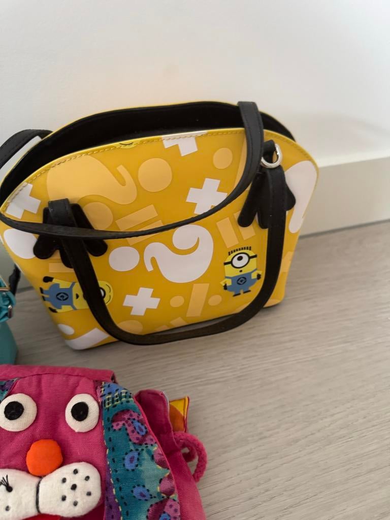 Leuke kinderhandtassen: Minions, Vosje en Hondje, Ophalen of Verzenden, Gebruikt, Jongen of Meisje