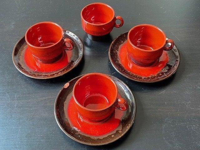 Retro Fat Lava koffiekopjes -schoteltjes gebruikt met chips, Ophalen of Verzenden