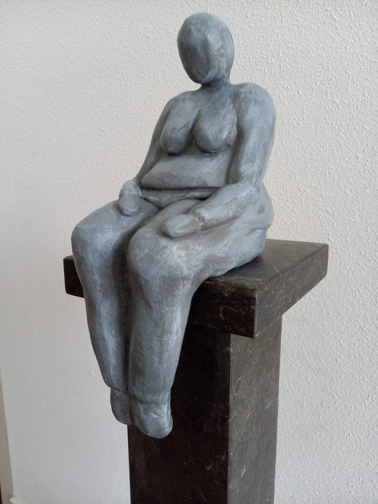 OUDERE DAME, beeld, keramiek, Ophalen, Nieuw, Mens