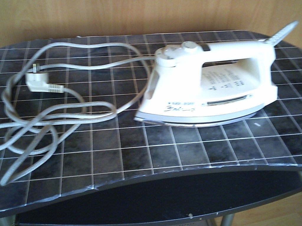 te koop strijk ijzer merk black en decker, Ophalen, Zo goed als nieuw
