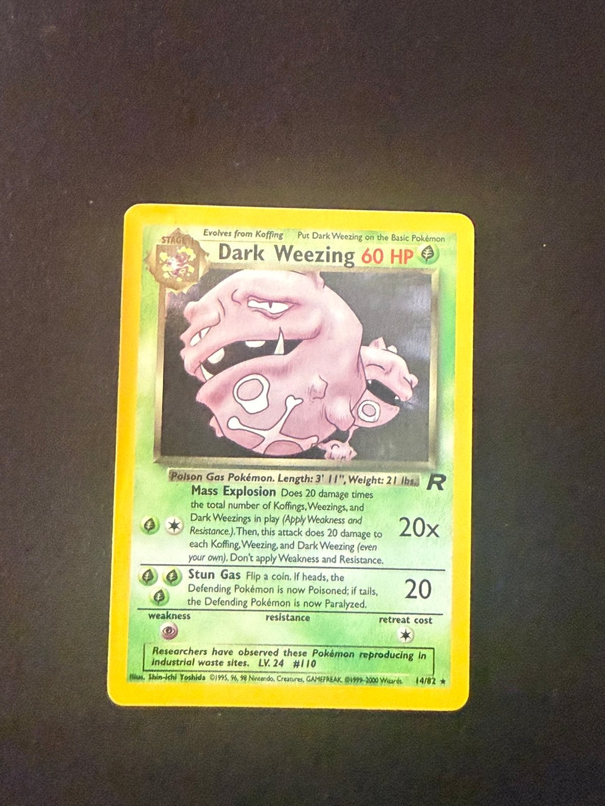 Dark weezing 14/82, Ophalen of Verzenden, Zo goed als nieuw