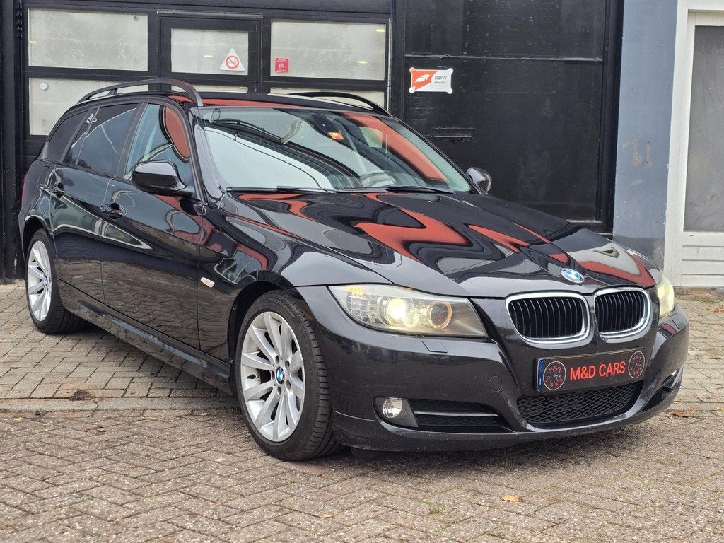 BMW 3-serie Touring 320d Business Line AUTOMAAT/AIRCO/PDC/CR, Auto's, Automaat, Euro 5, Achterwielaandrijving, Gebruikt